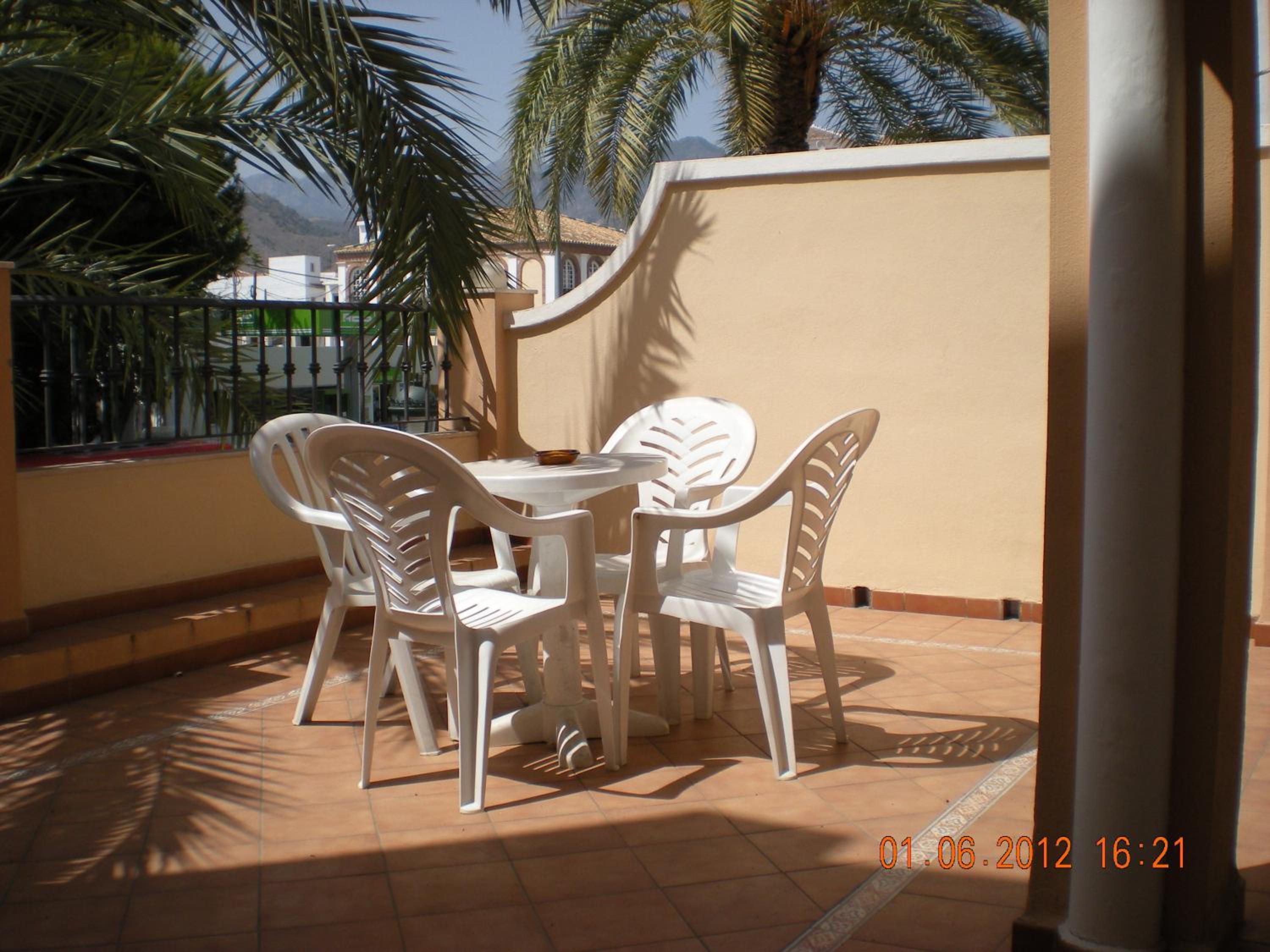 One-Bedroom Apartment (4 Adults) photo 2