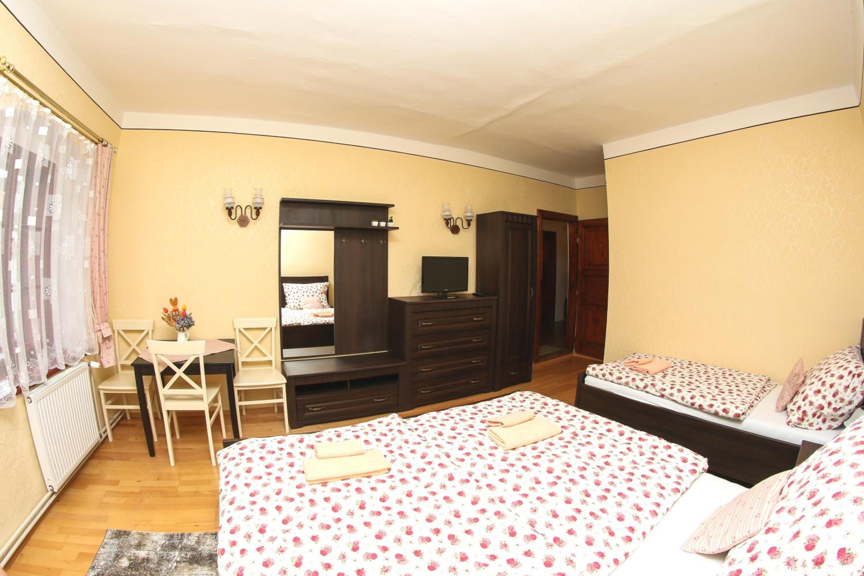 Triple Room