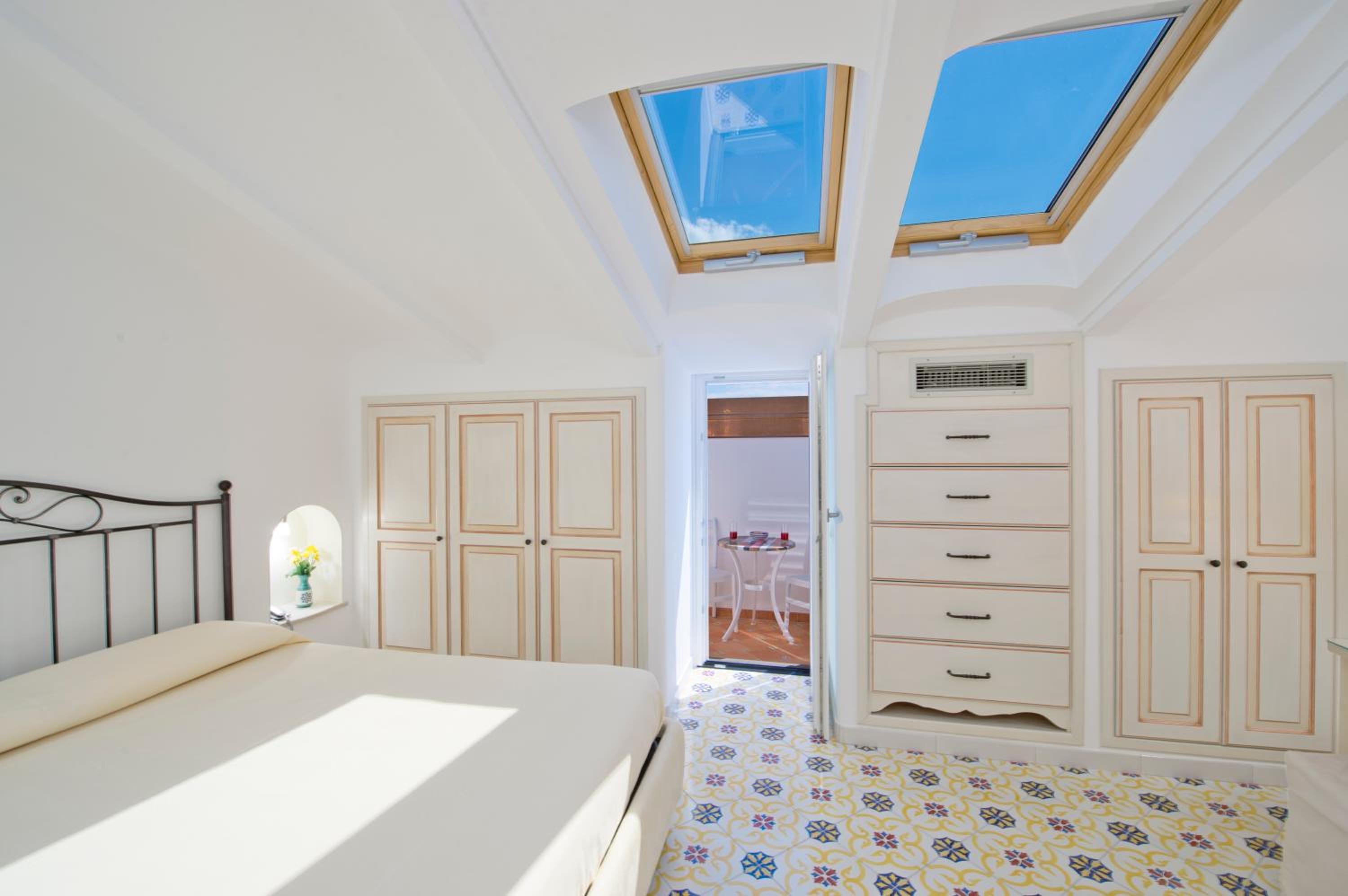 Superior Deluxe Double Room  photo 2