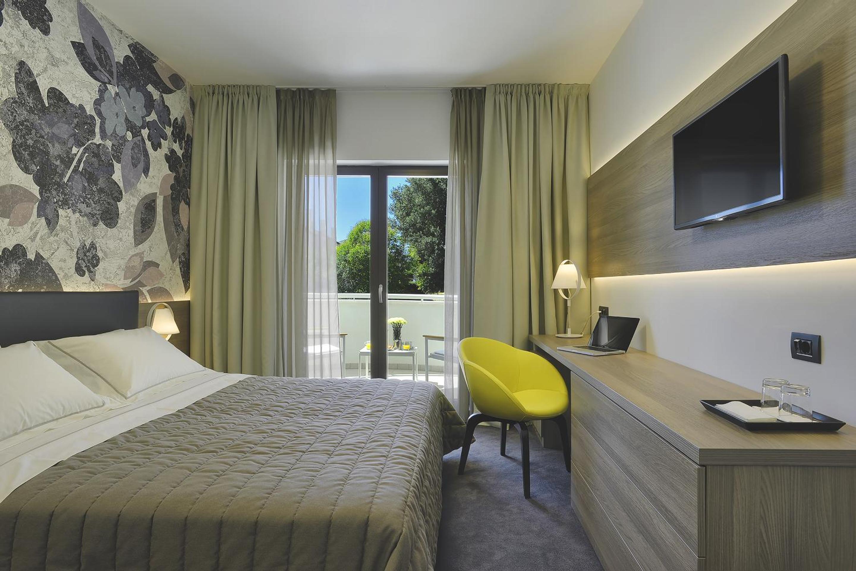 Double Room with Terrace