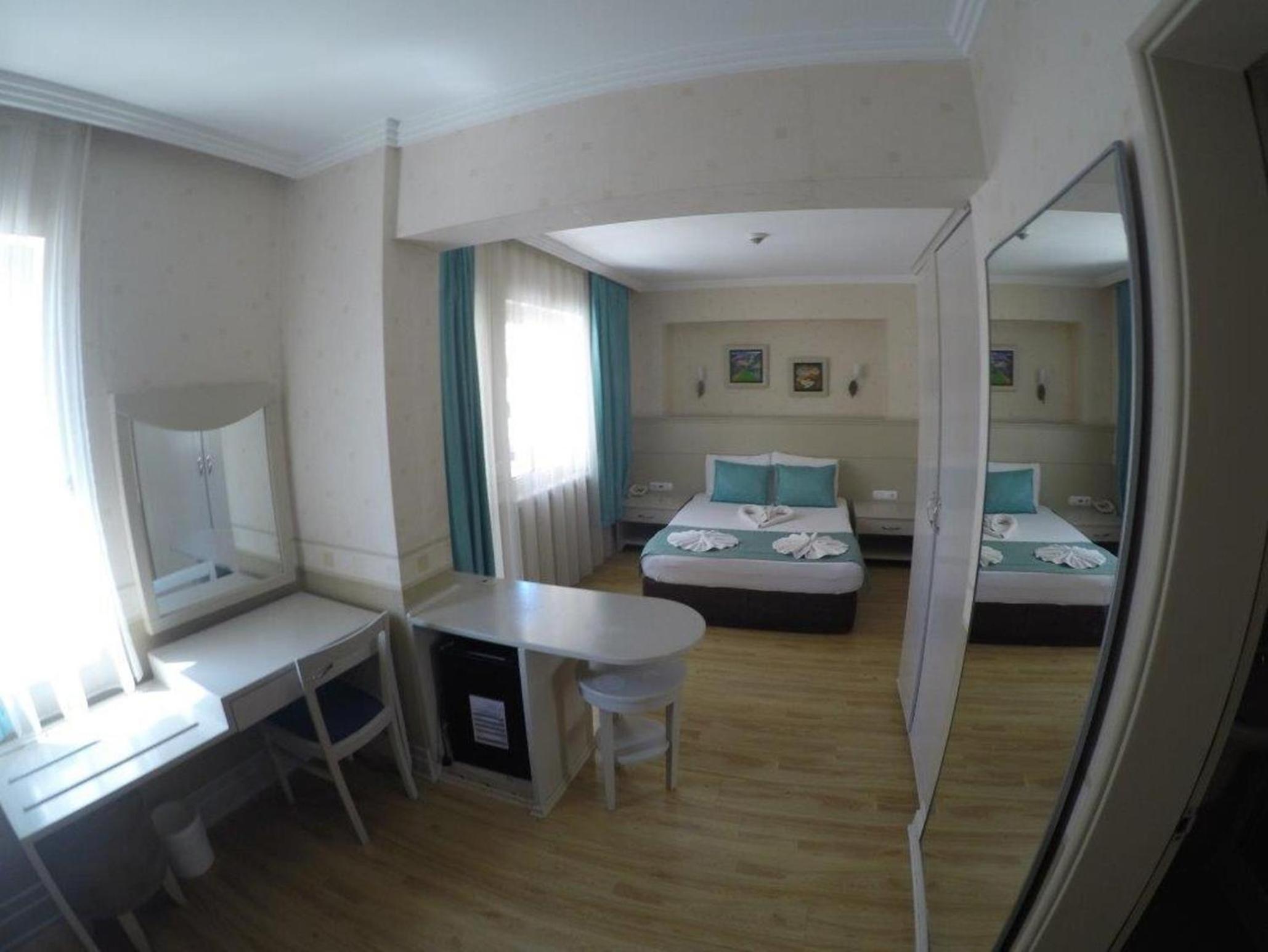 Standard Double Room photo 3