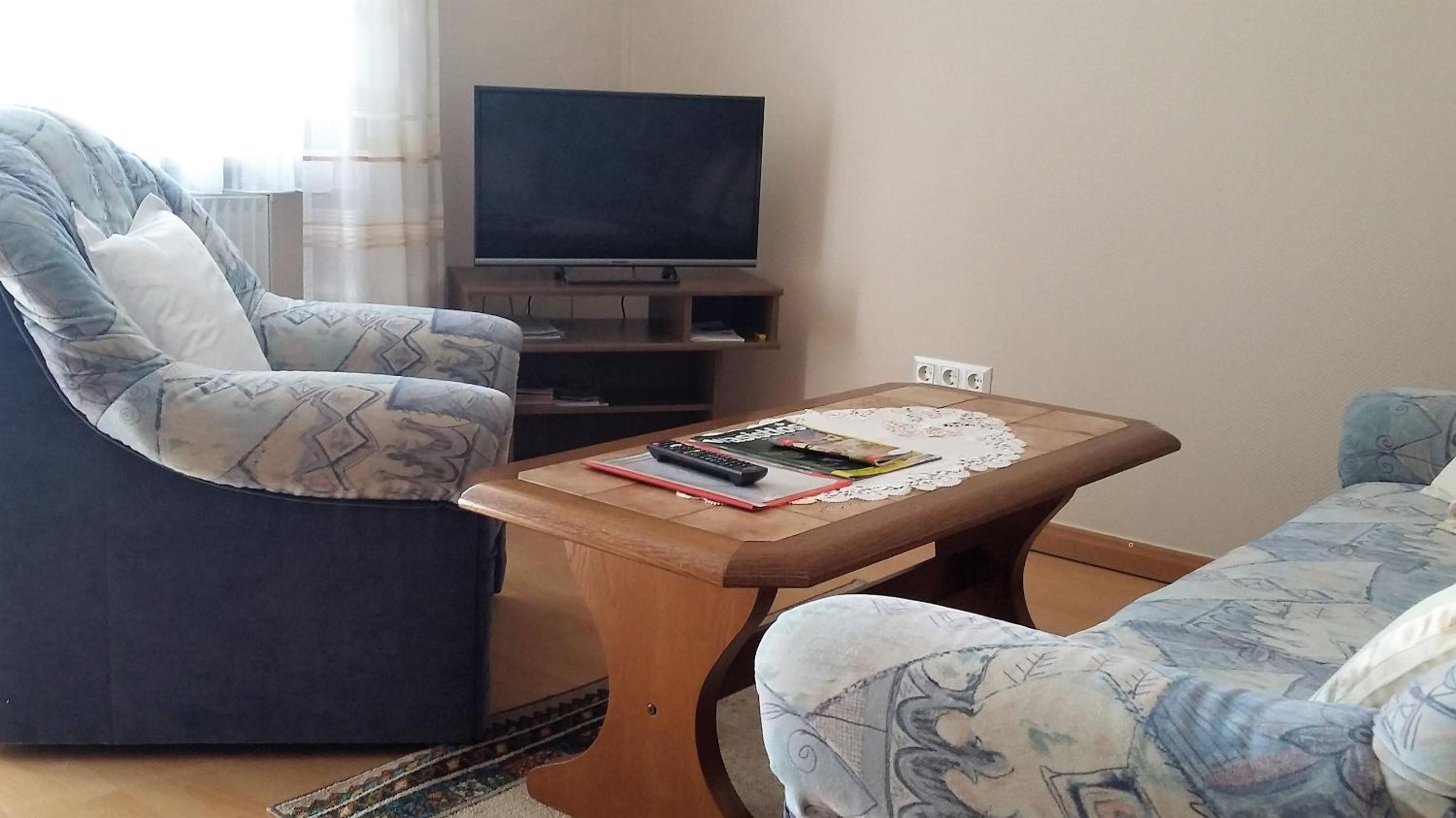 Apartment photo 2