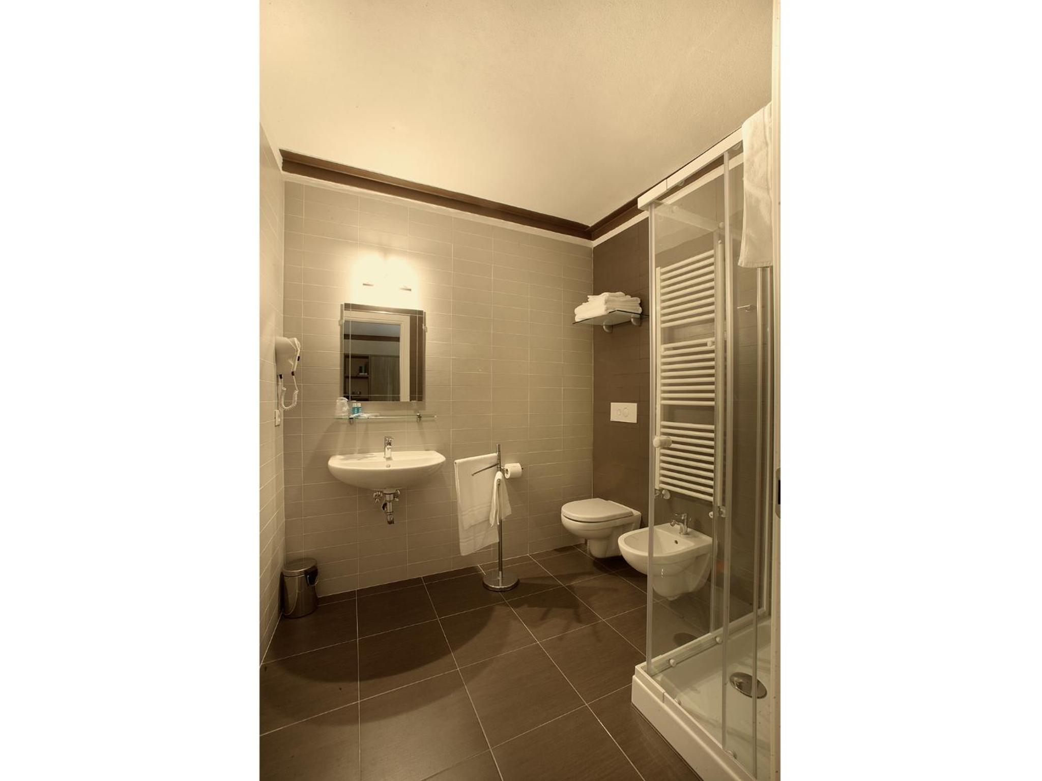 Superior Double or Twin Room photo 2