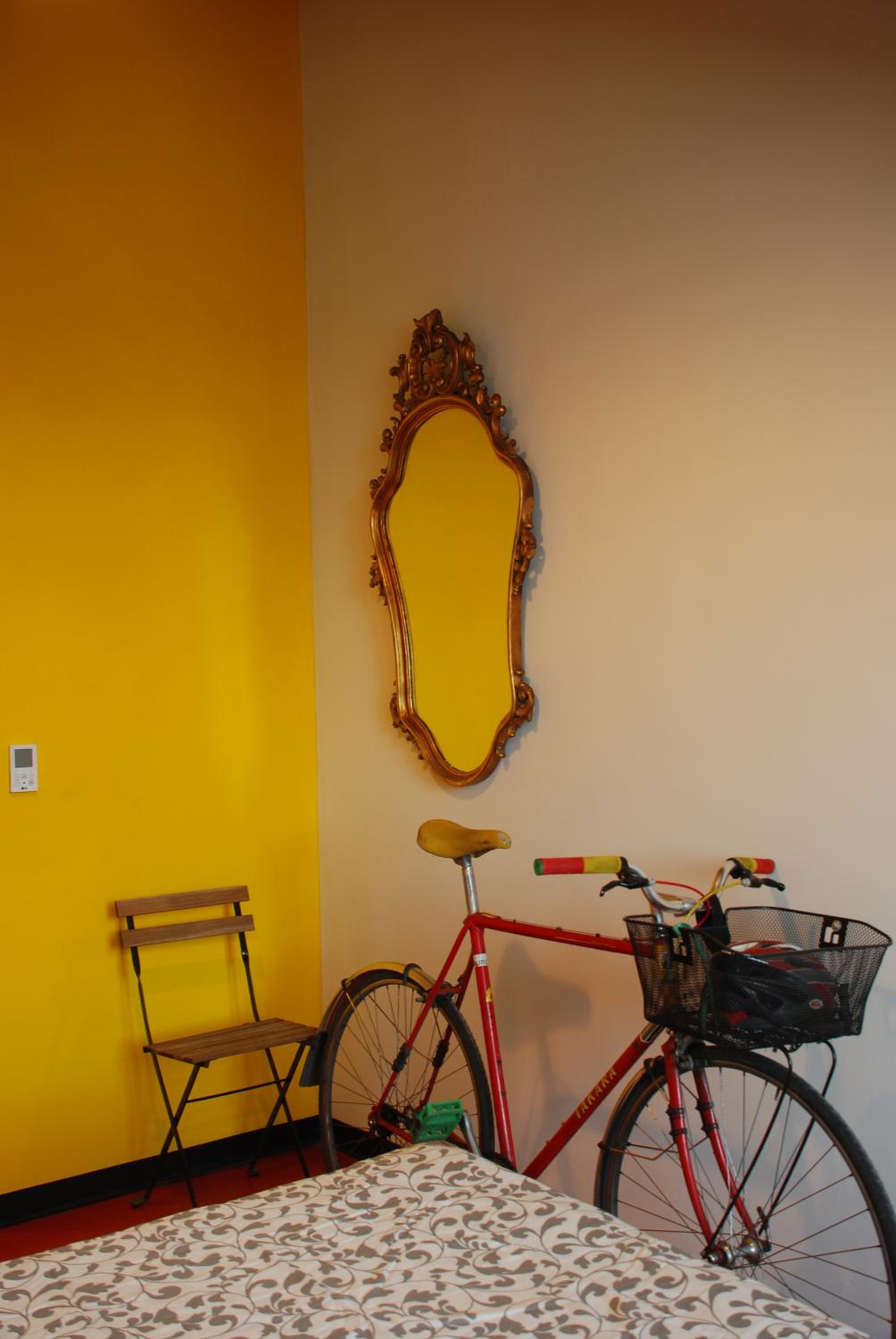 Double Room with Shared Bathroom photo 2