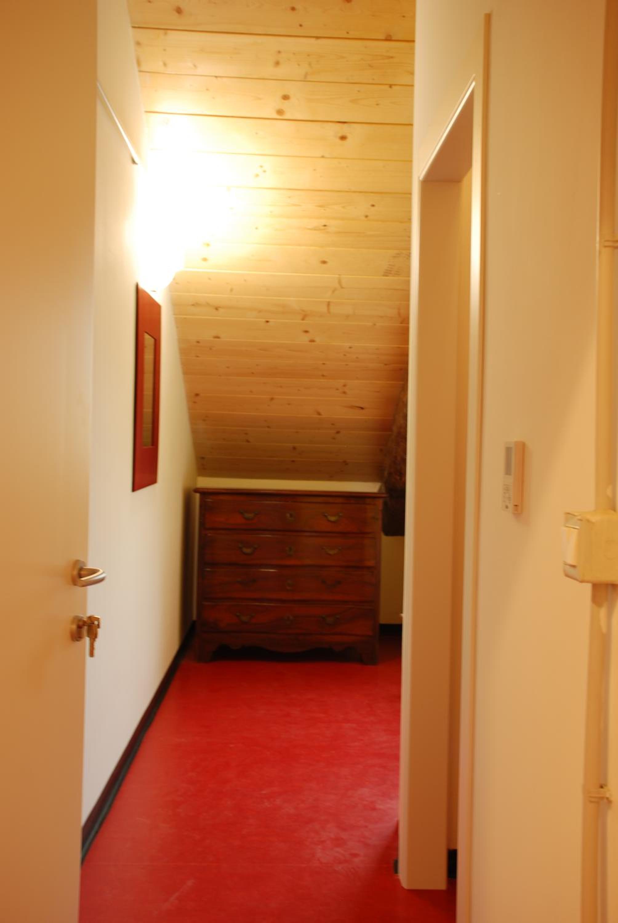 Double Room with Private Bathroom - Photo 6