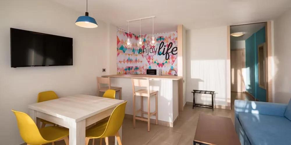 Family Suite with Pool View