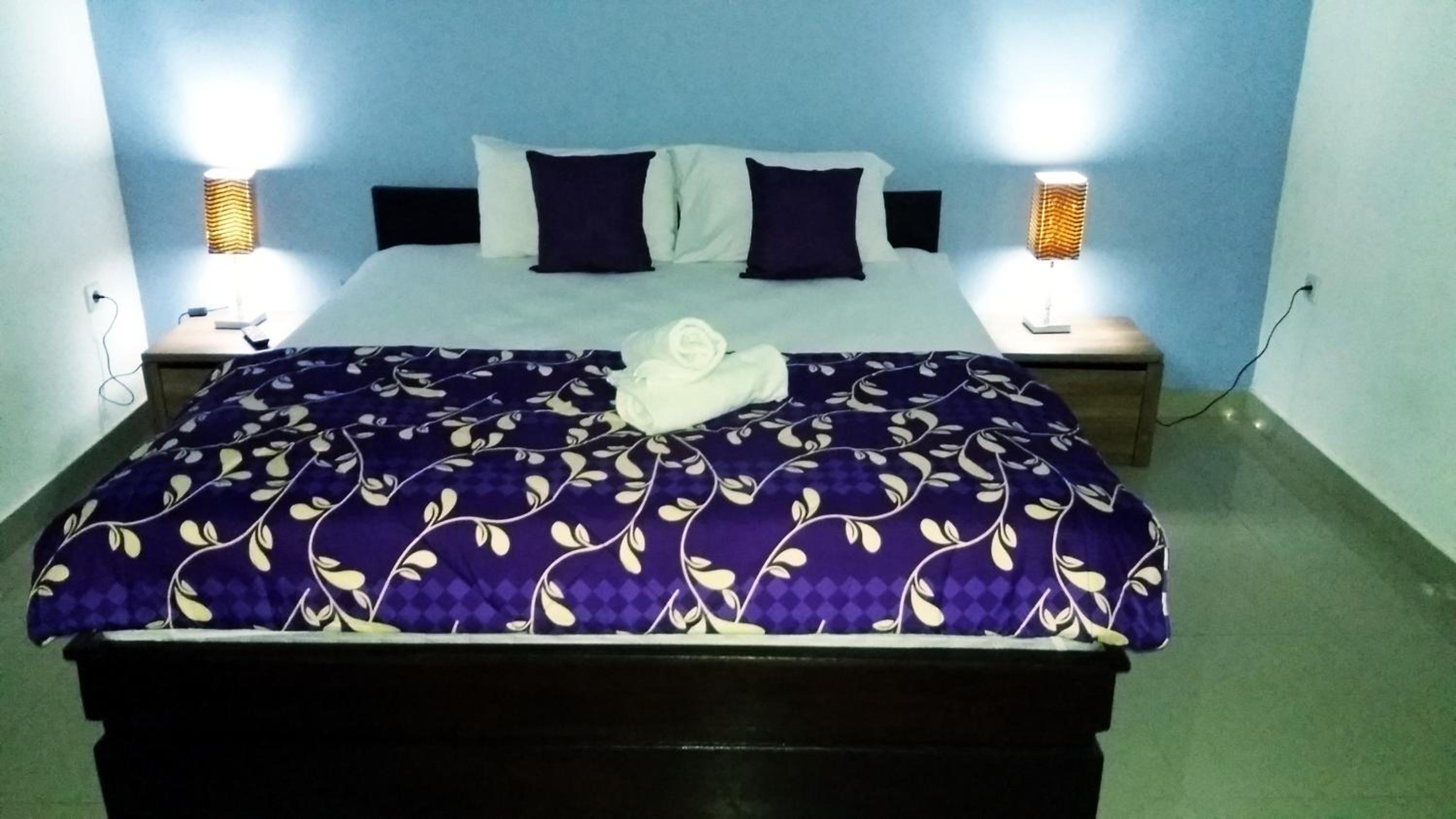 Budget Double Room - Photo 8