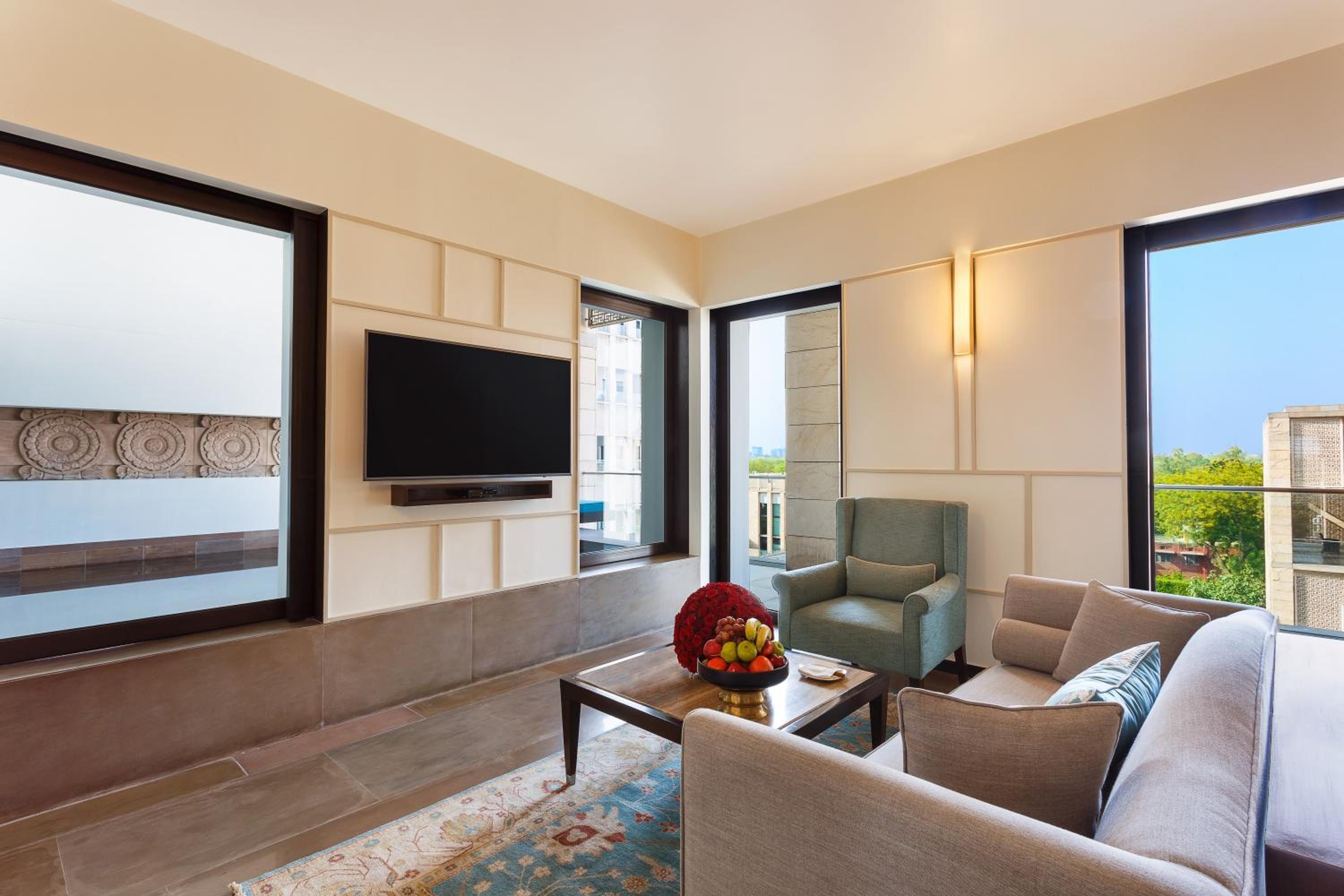 Lodhi Deluxe Double or Twin Room with Plunge Pool with Happy Hours at Safari Lounge 5 to 7 pm, Buy 01 drink and get another drink complimentary (spirits), 1200 spa credit per booking