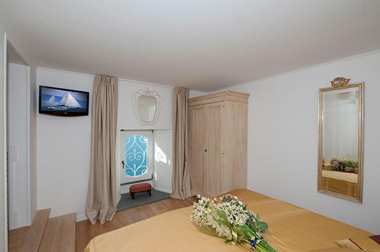 Apartment with Sea View photo 1