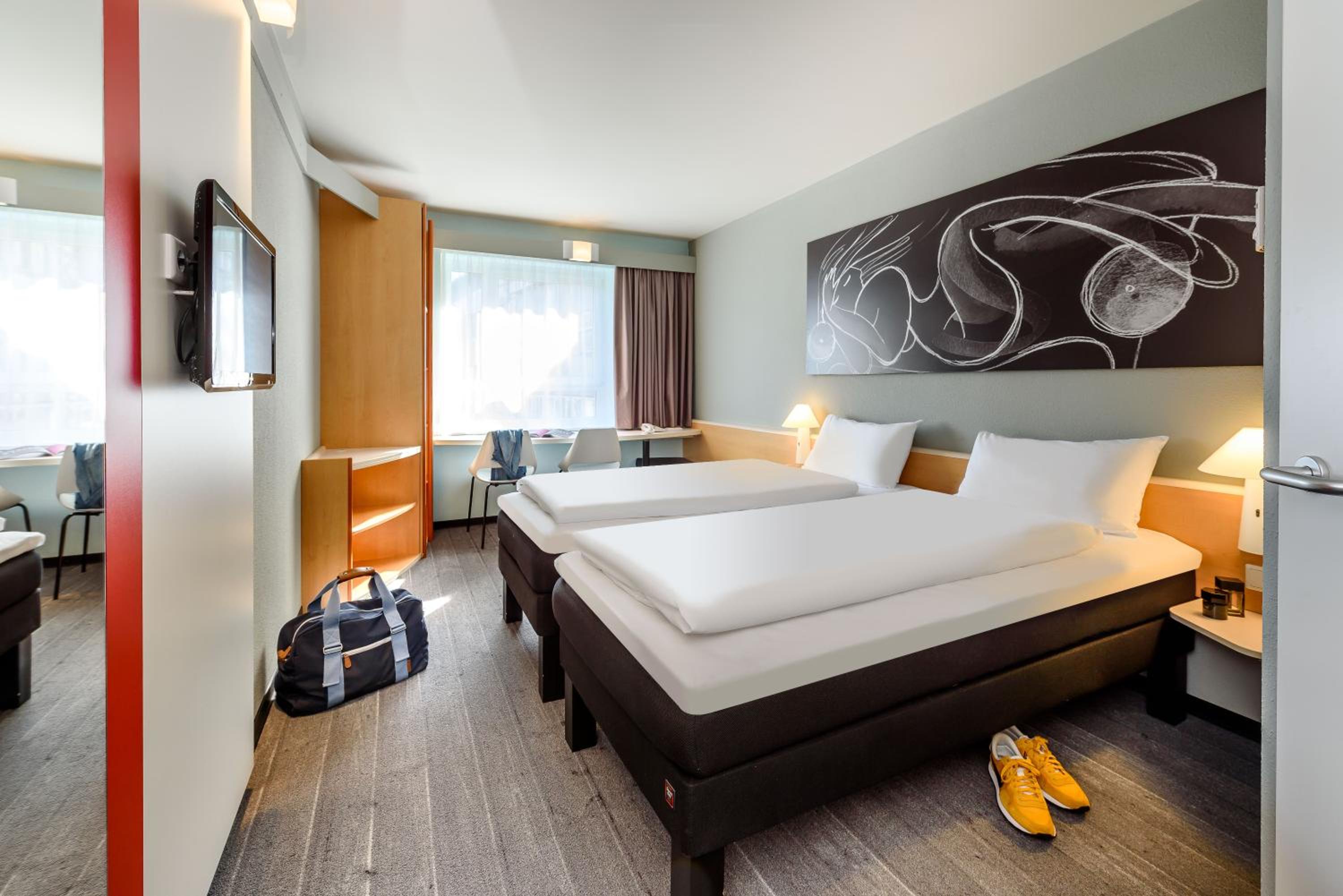 Standard Twin Room photo 1