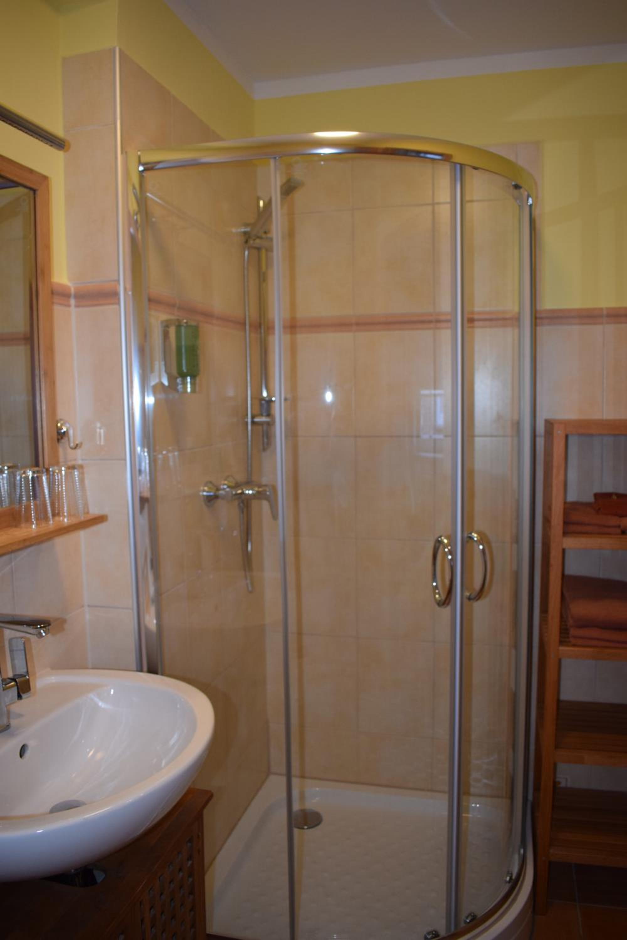Twin Room with Television photo 3