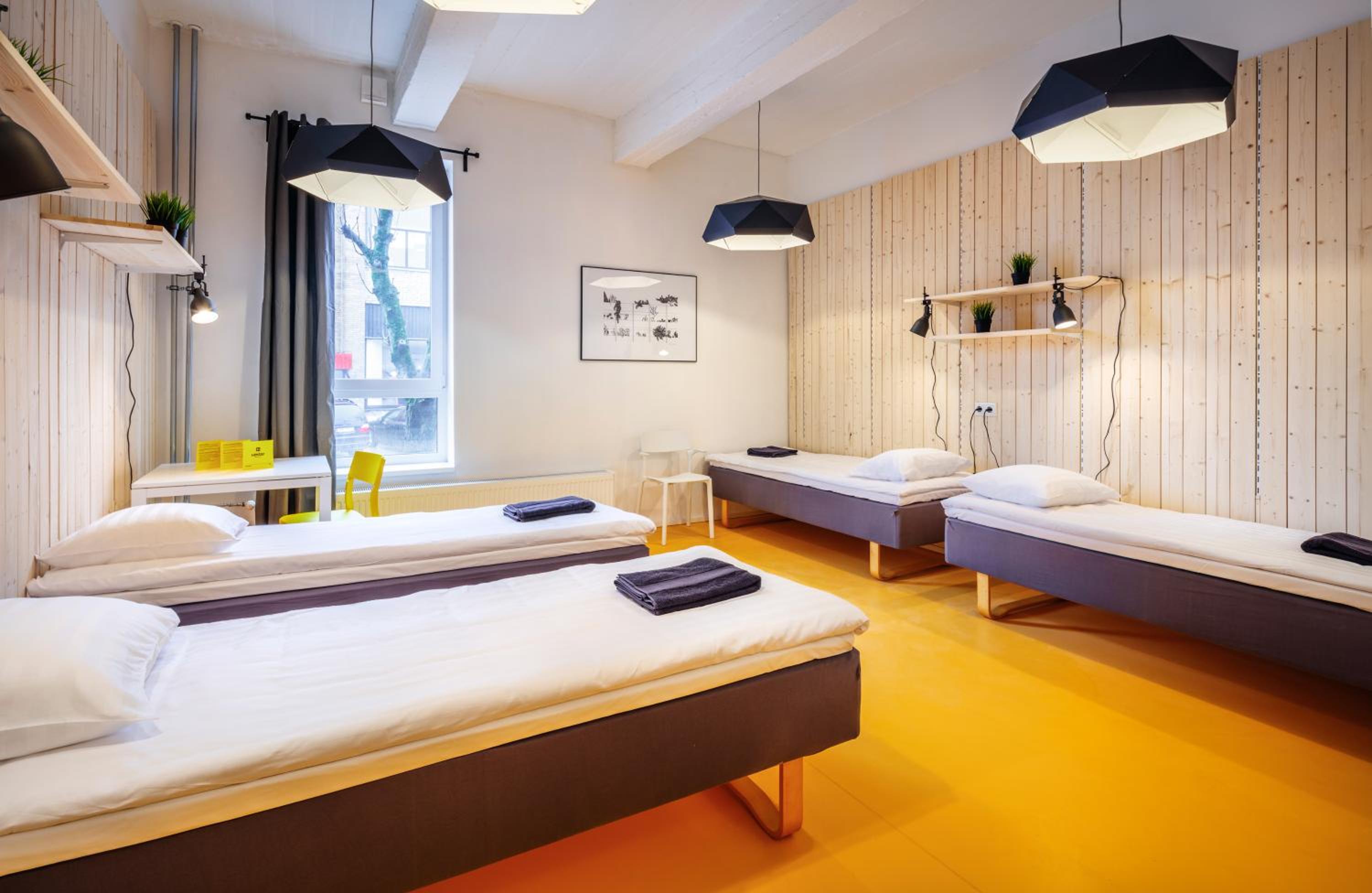 Quadruple Room - Disability Access photo 2