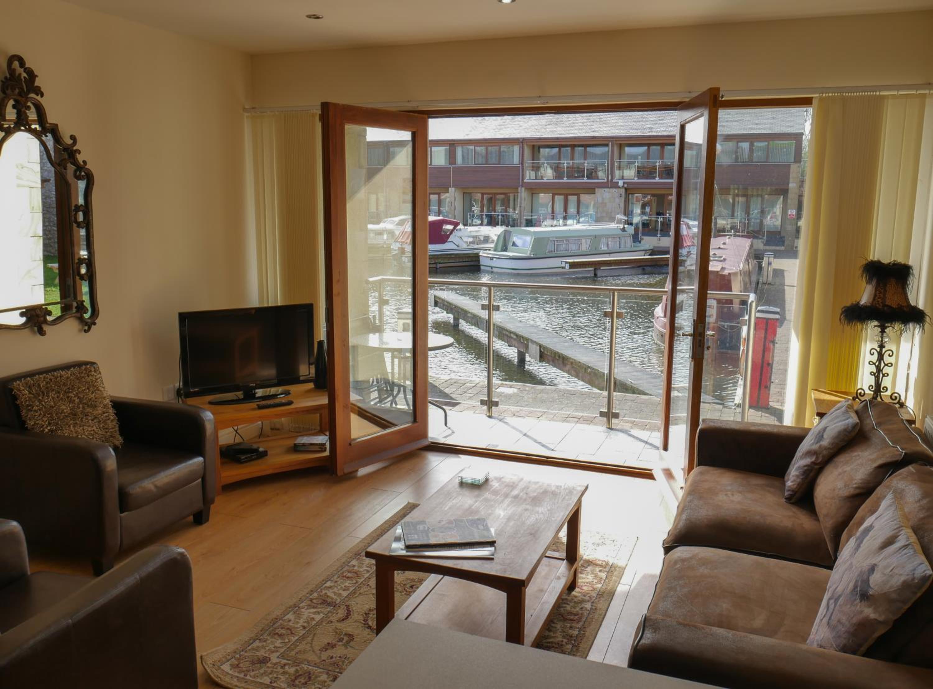 3 Bedroom Marina View Apartment - No Dogs Allowed