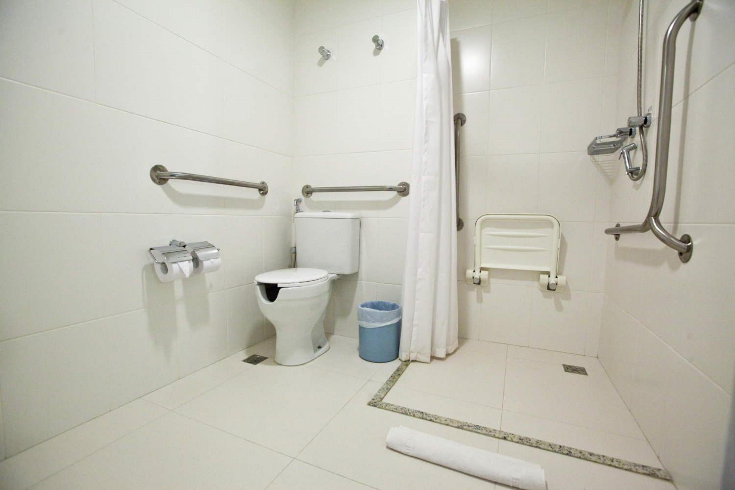 Apartment - Accessible photo 2