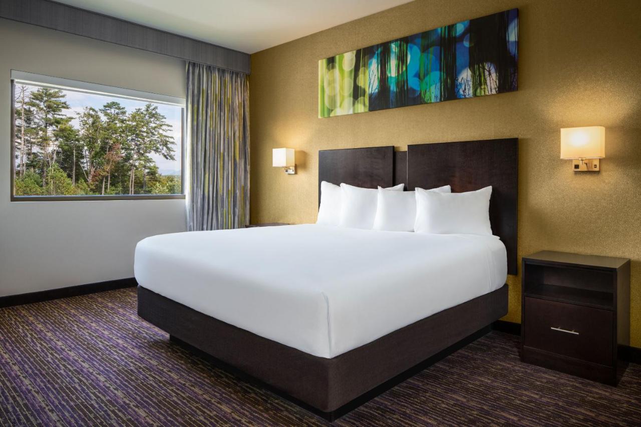 River tower deluxe room king