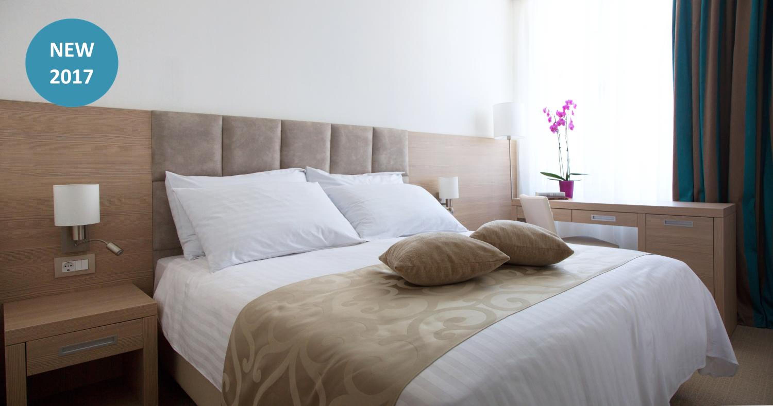 Double or Twin Room - Photo 8