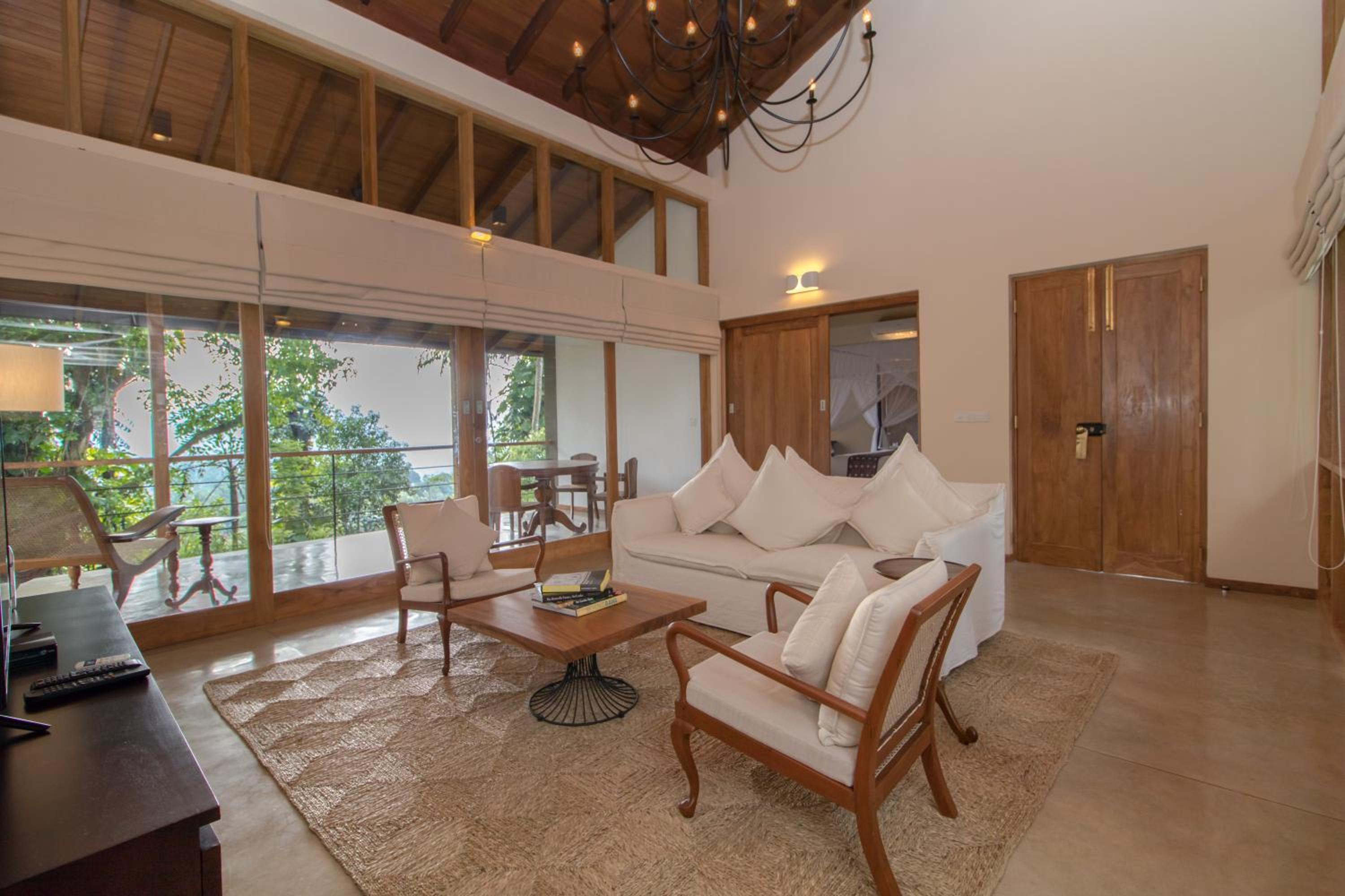 Queen Suite - Photo 4