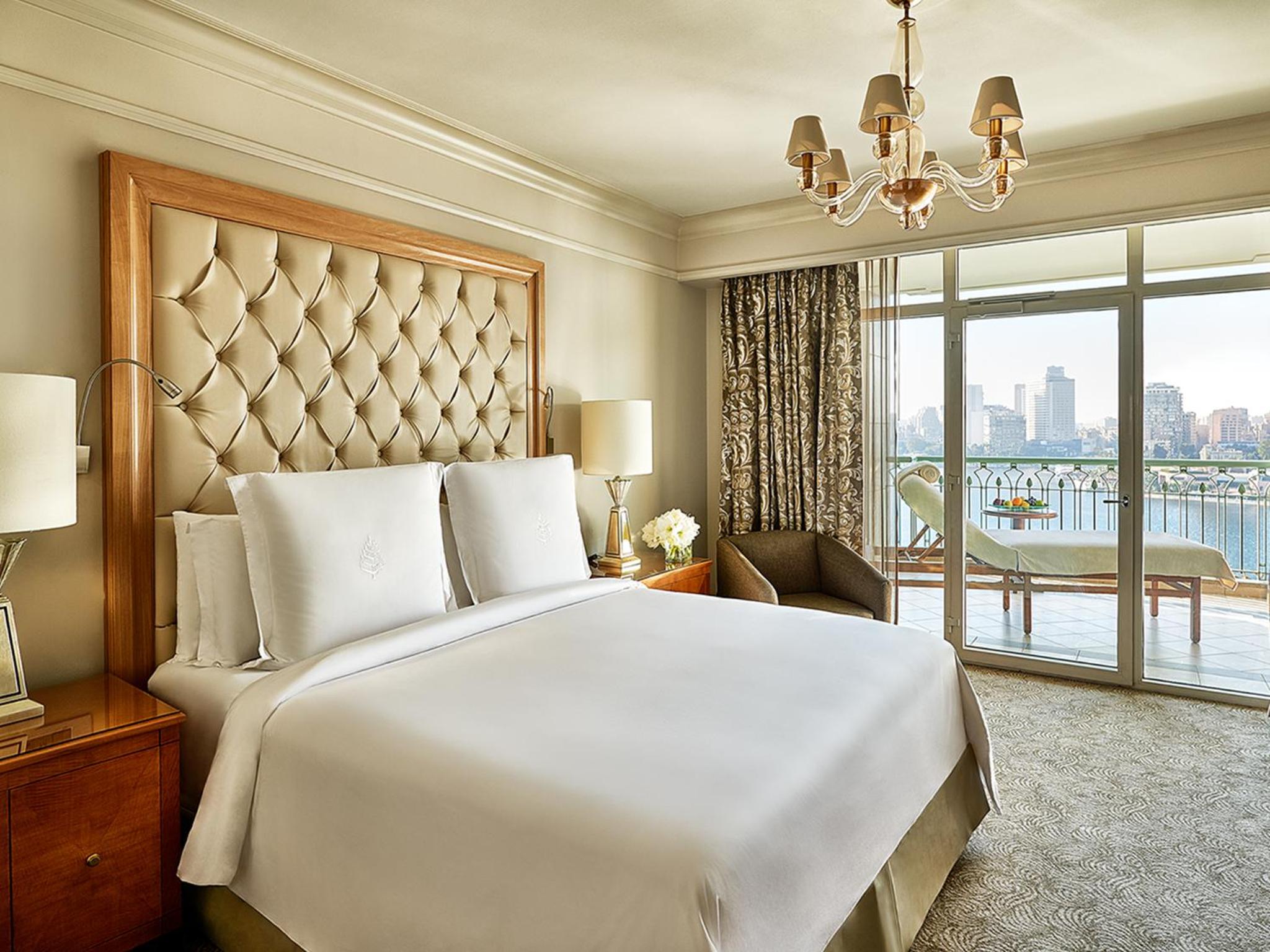 Executive Suite - Photo 3