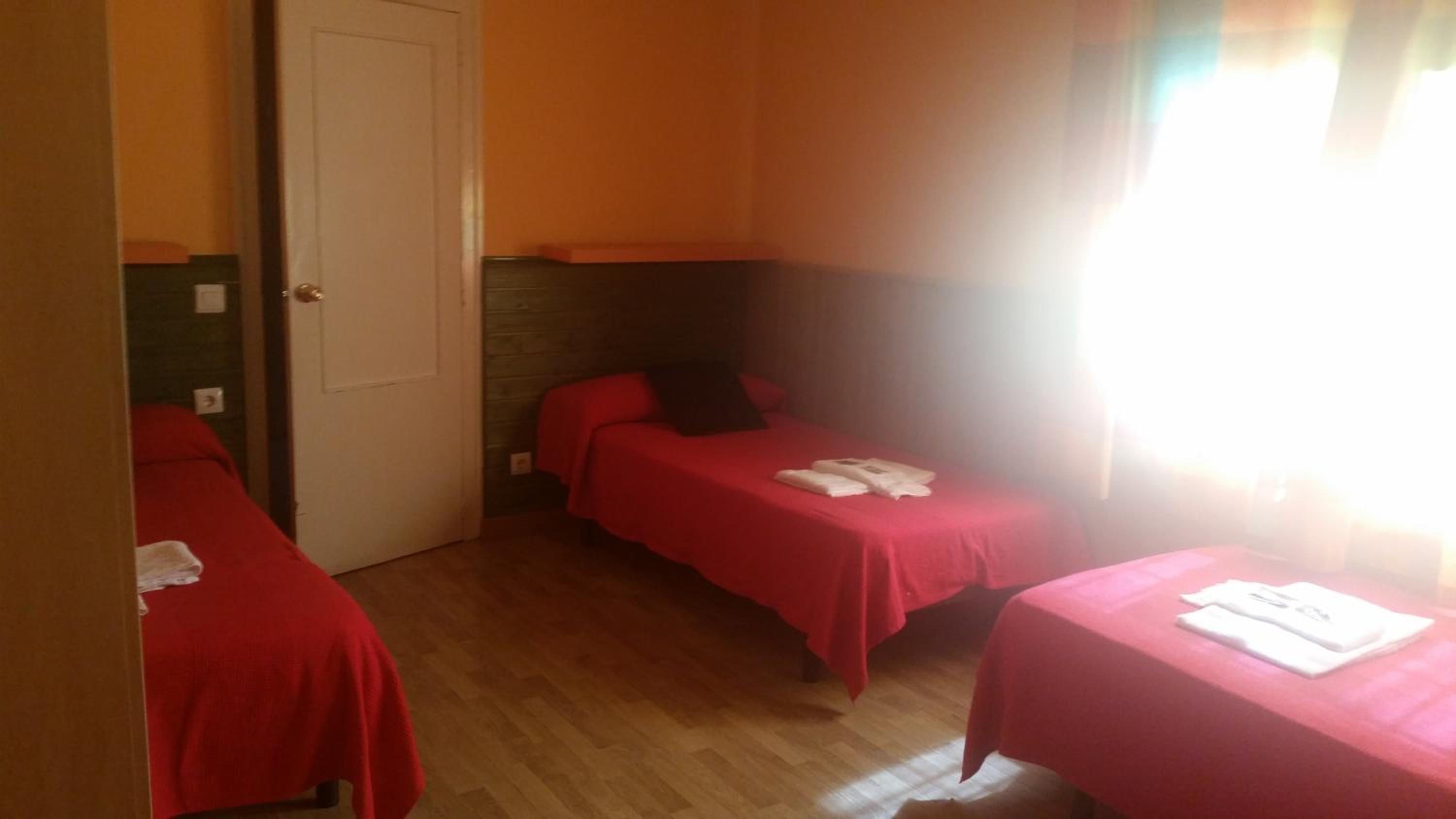 Triple Room - Photo 6