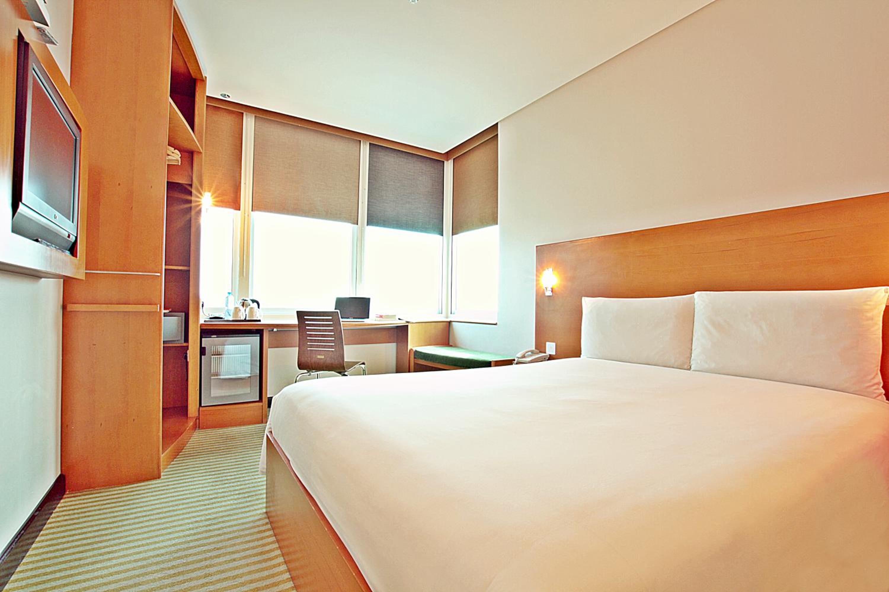 Double Room with Sea View - Photo 1