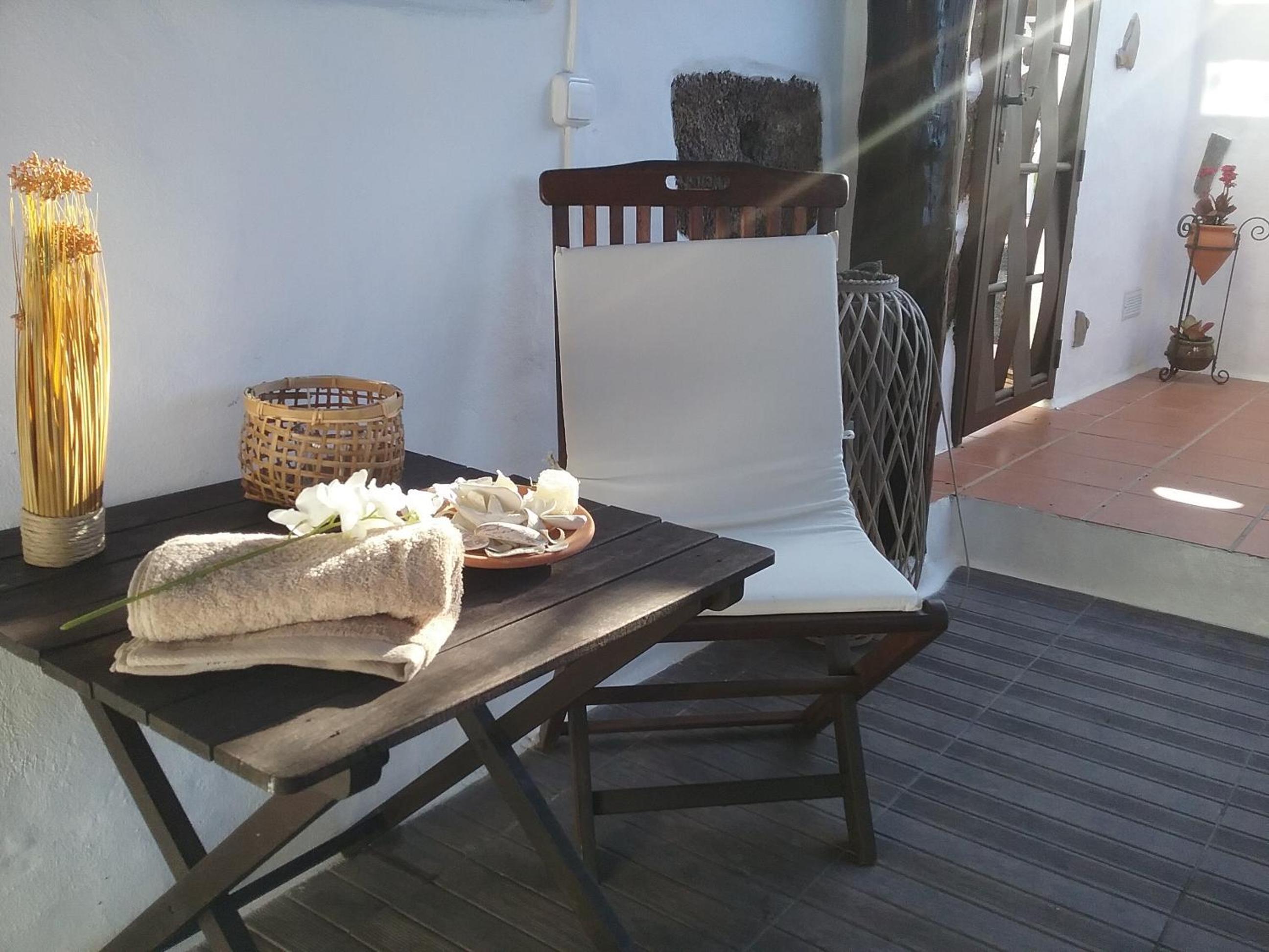 One-Bedroom Studio photo 2