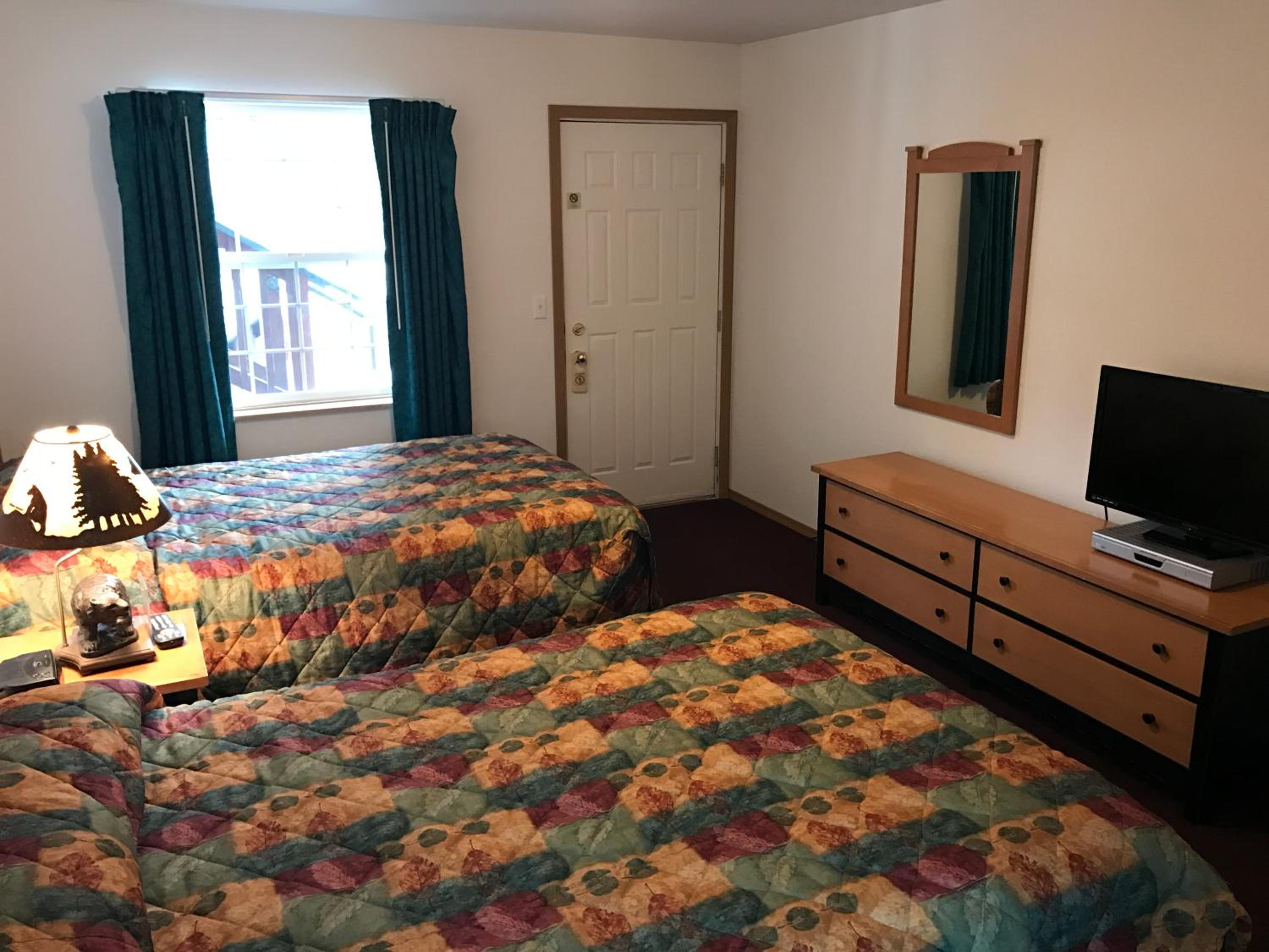 Standard Double Room with Two Double Beds photo 2