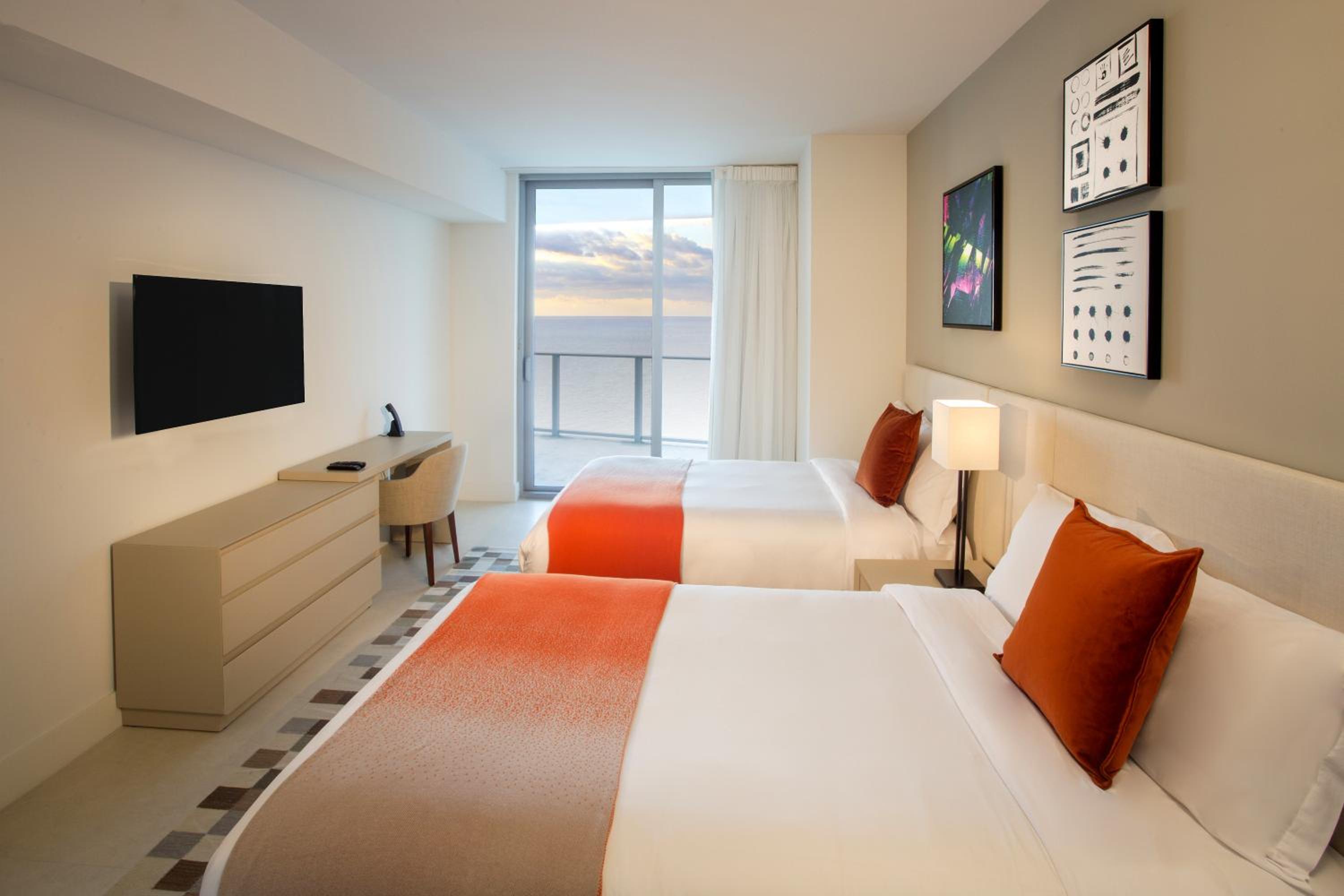 2 Bedroom Suite Oceanview Queen/Full - Photo 3
