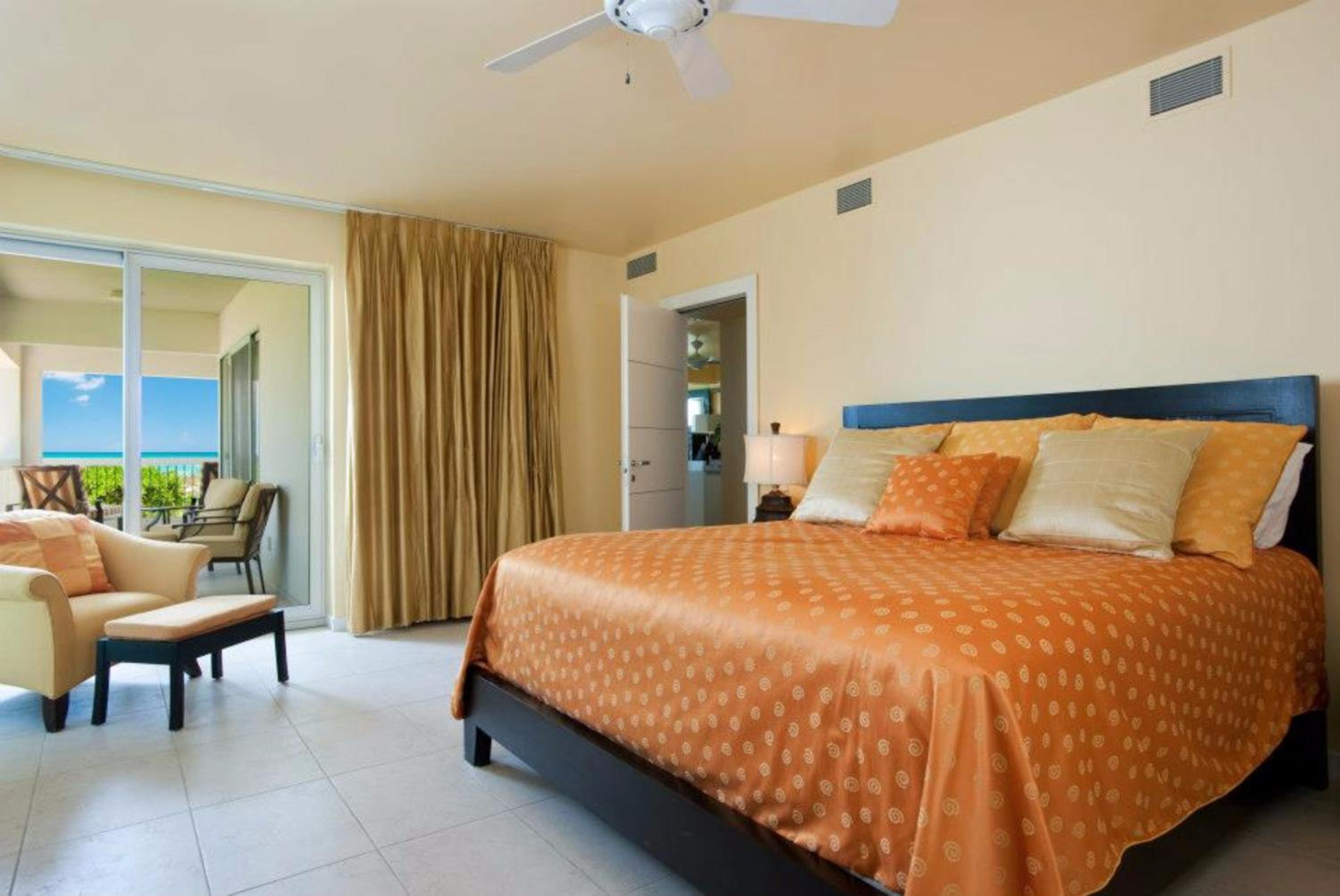 Oceanfront Two-Bedroom Suite photo 1