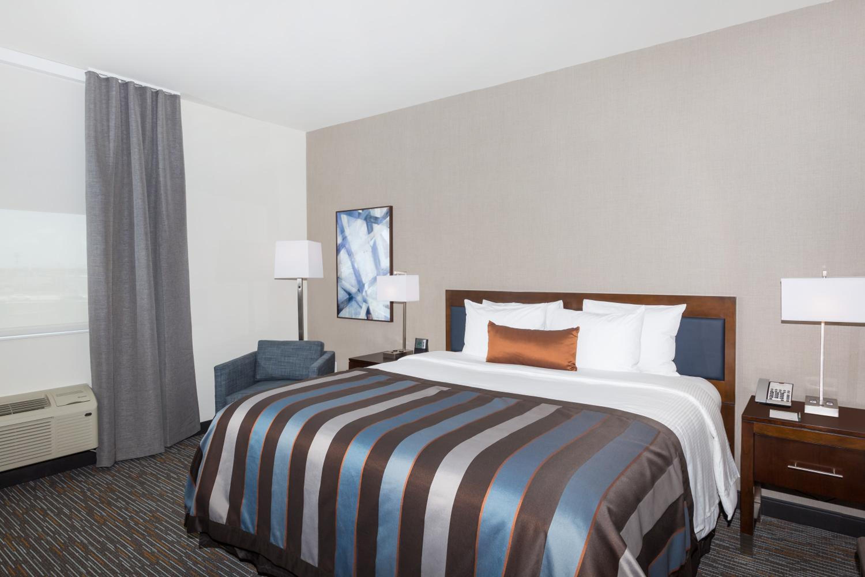 King Room - Mobility Access/Non-Smoking