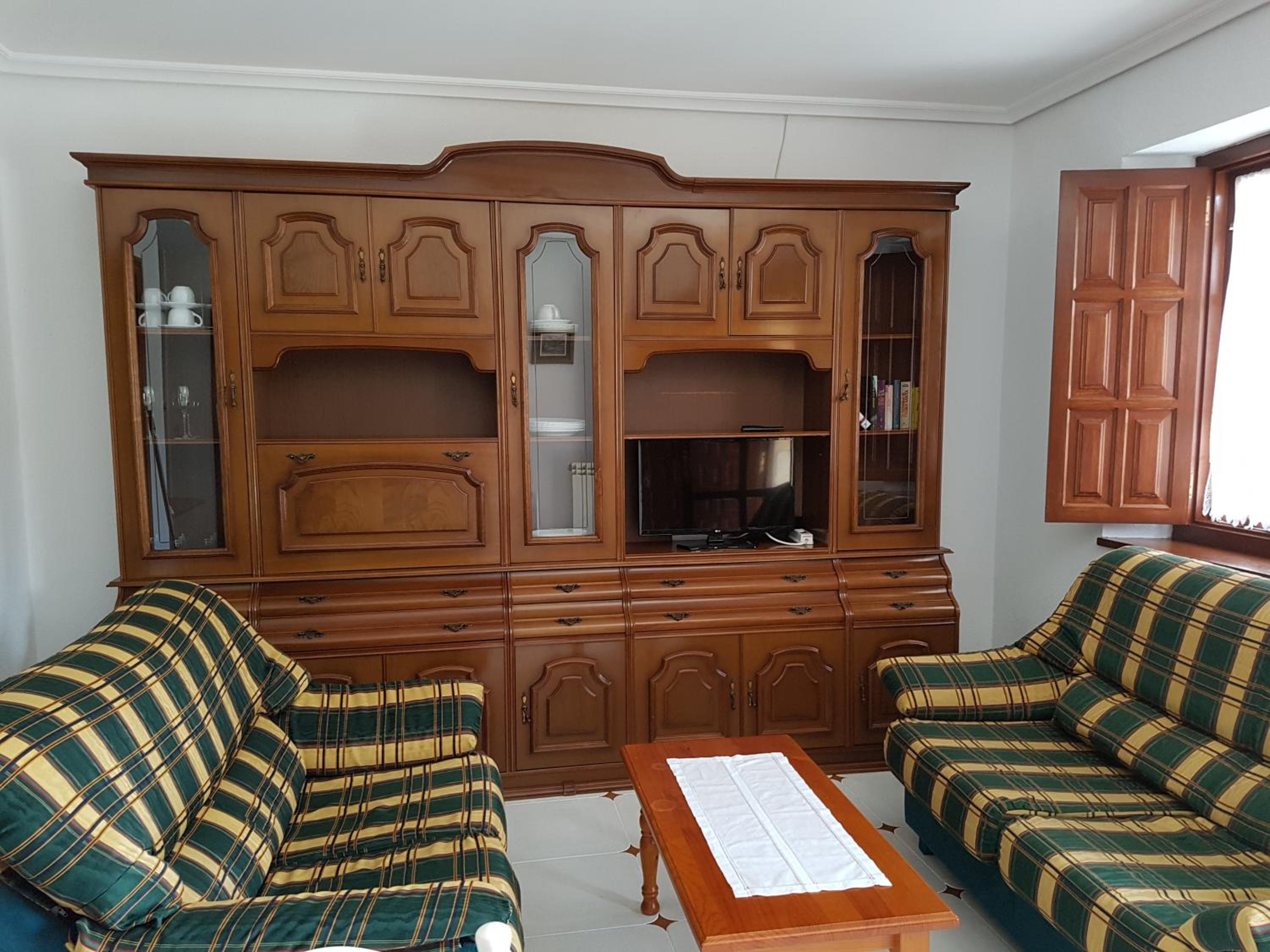 Apartment with Terrace - Photo 2