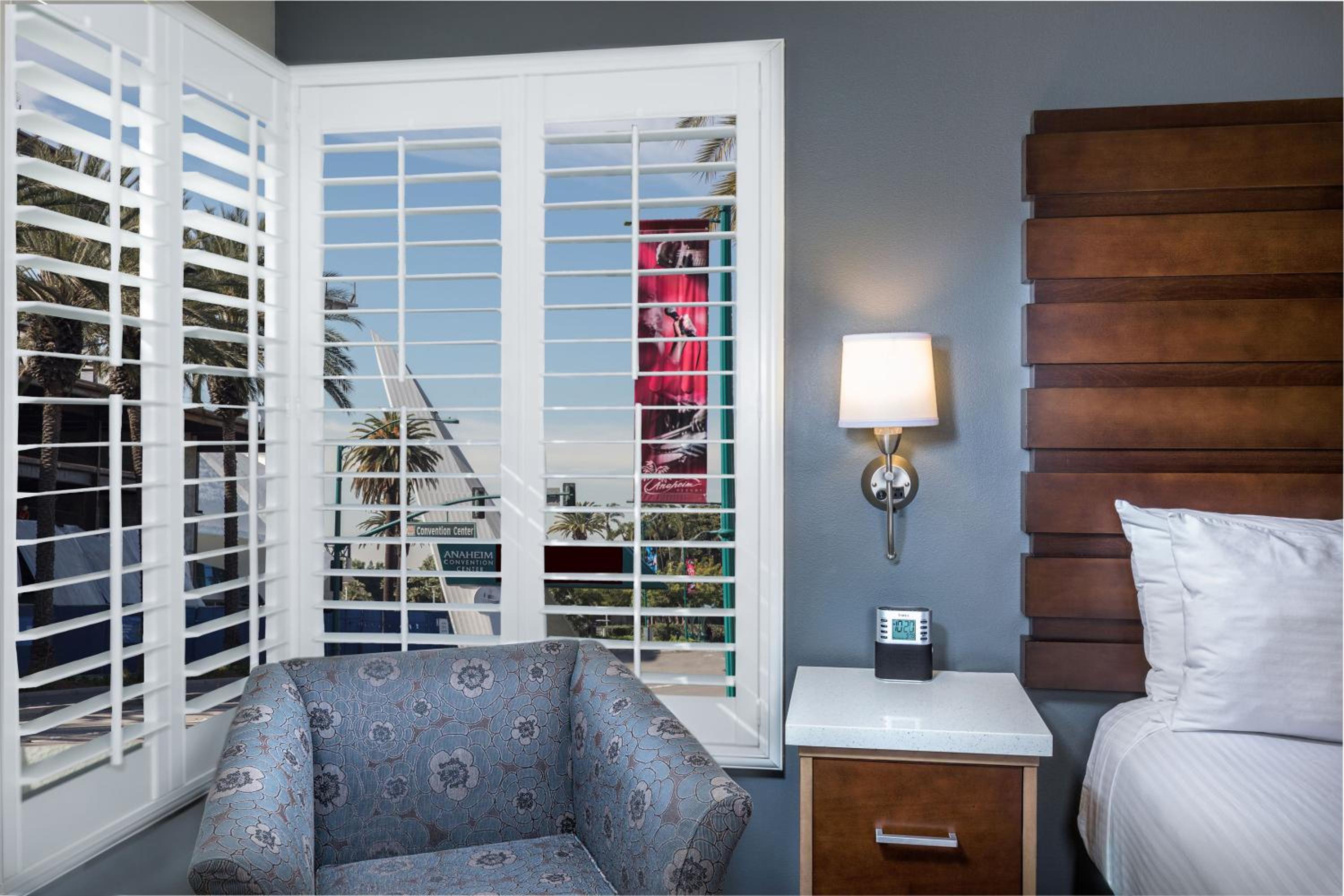Standard Queen Room photo 1