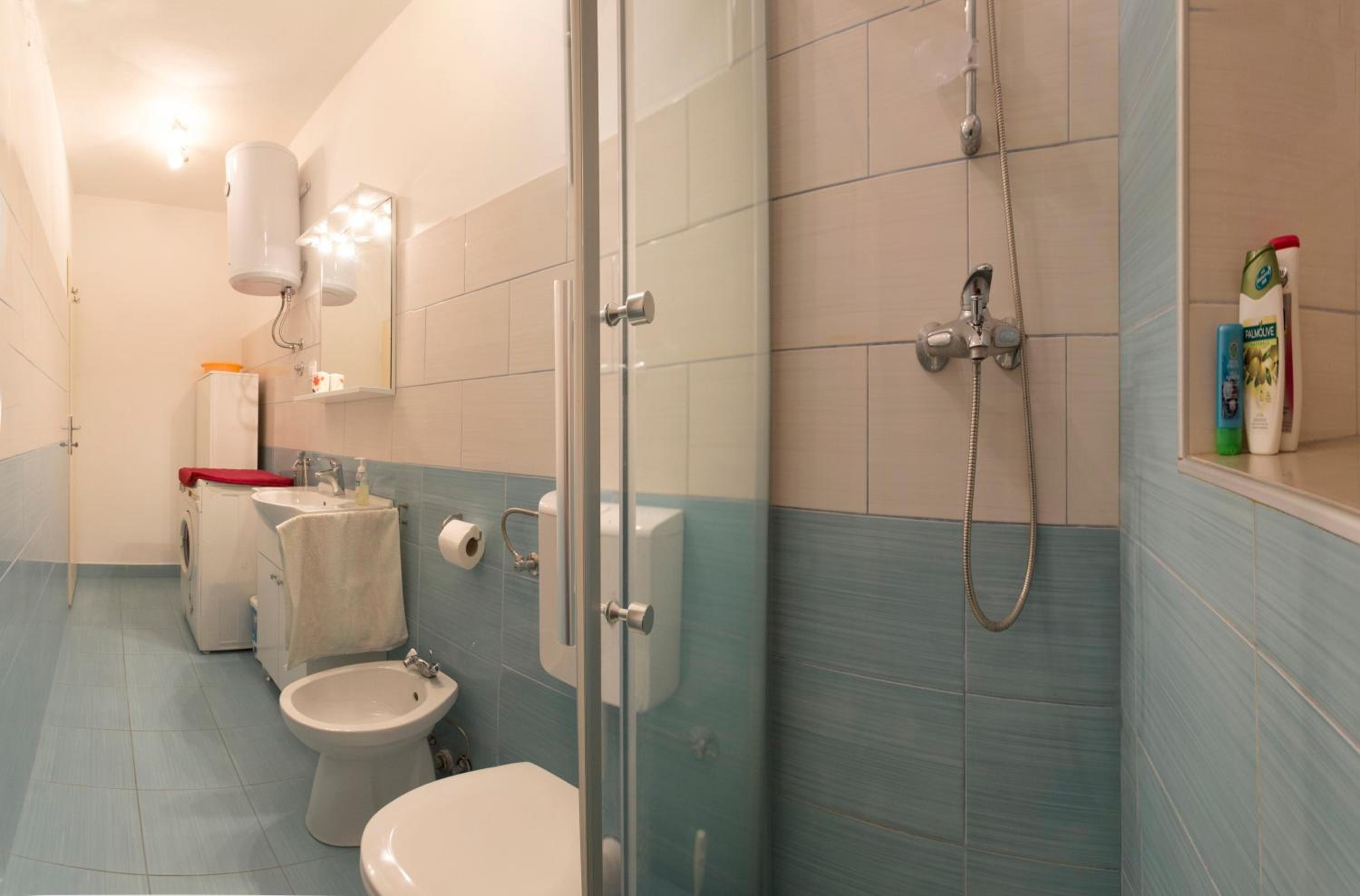 One-Bedroom Apartment - Photo 20