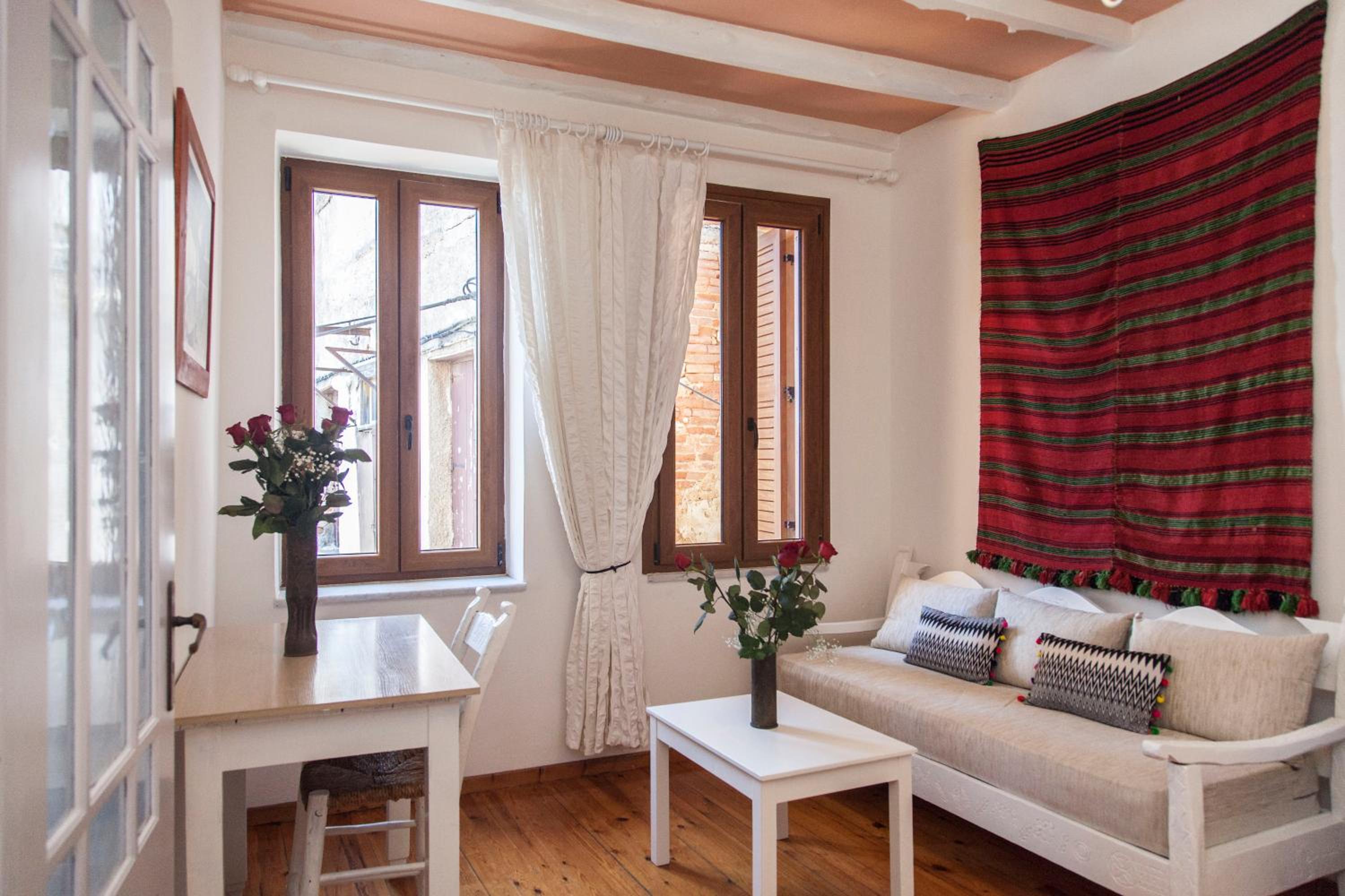 Apartment (3 Adults)