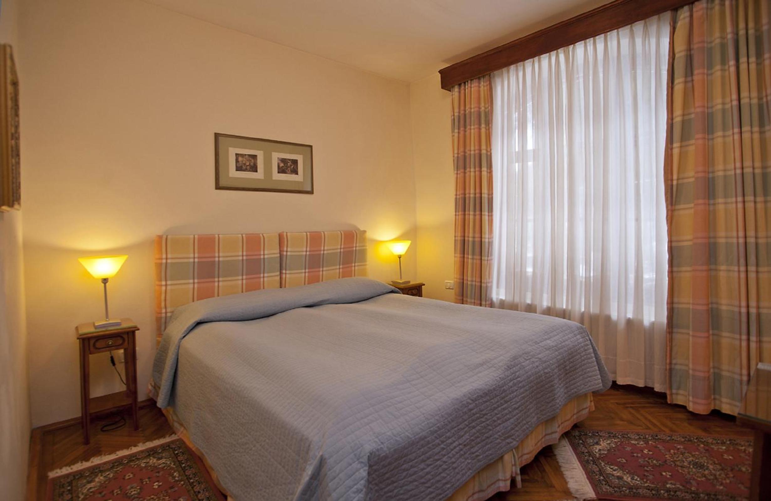 Two-Bedroom Suite - Photo 2