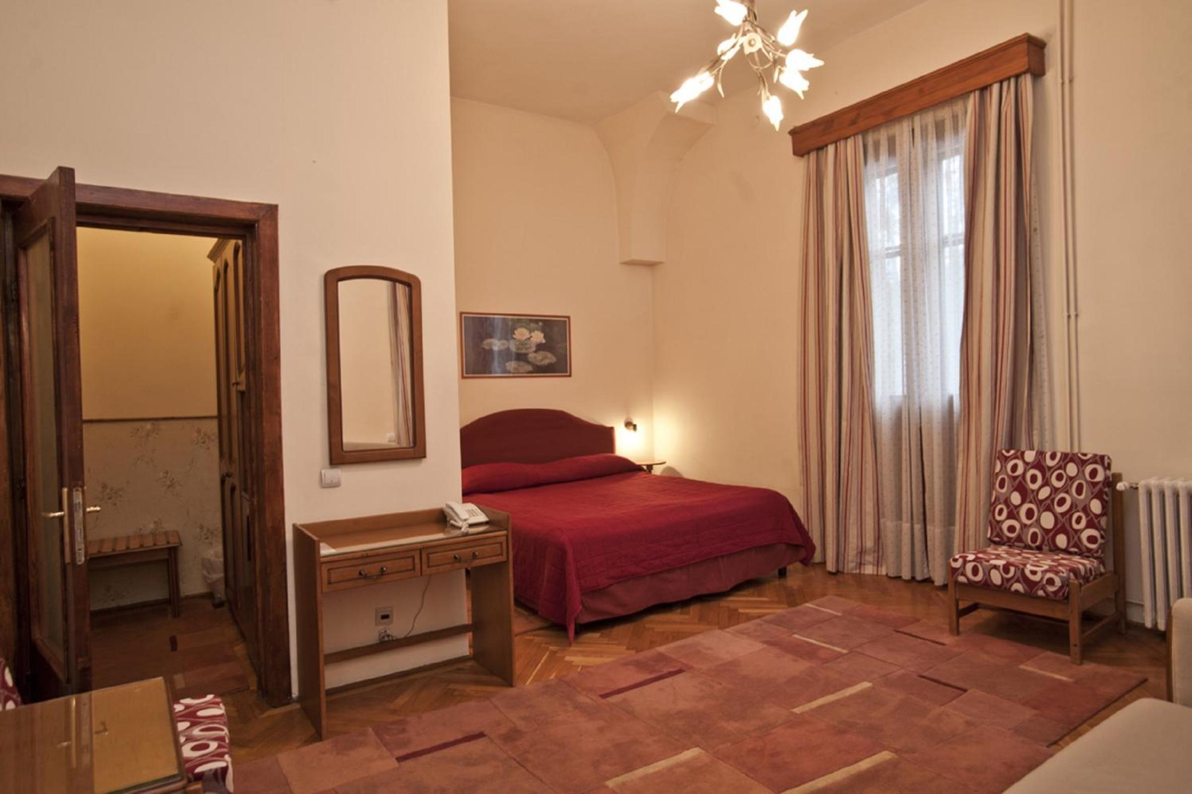Superior Room - Photo 5