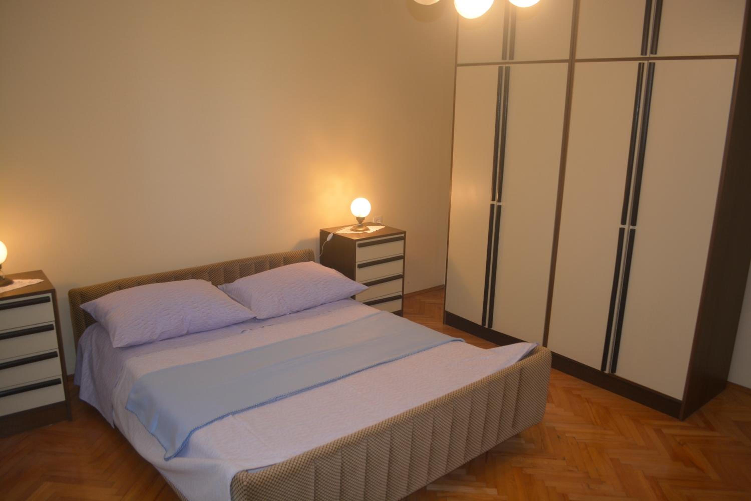Three-Bedroom Apartment photo 2