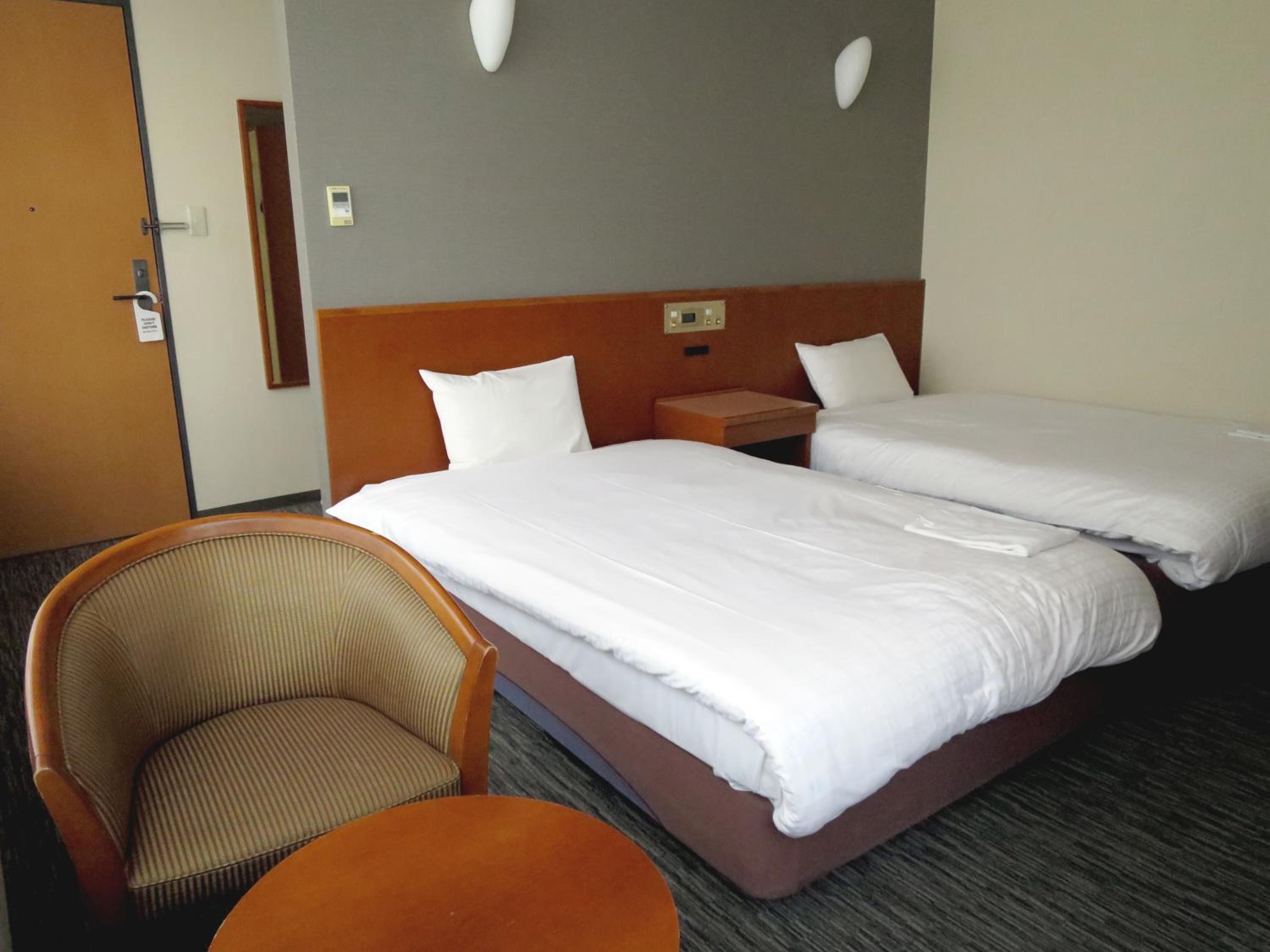 Standard Twin Room - Non-Smoking - Photo 1