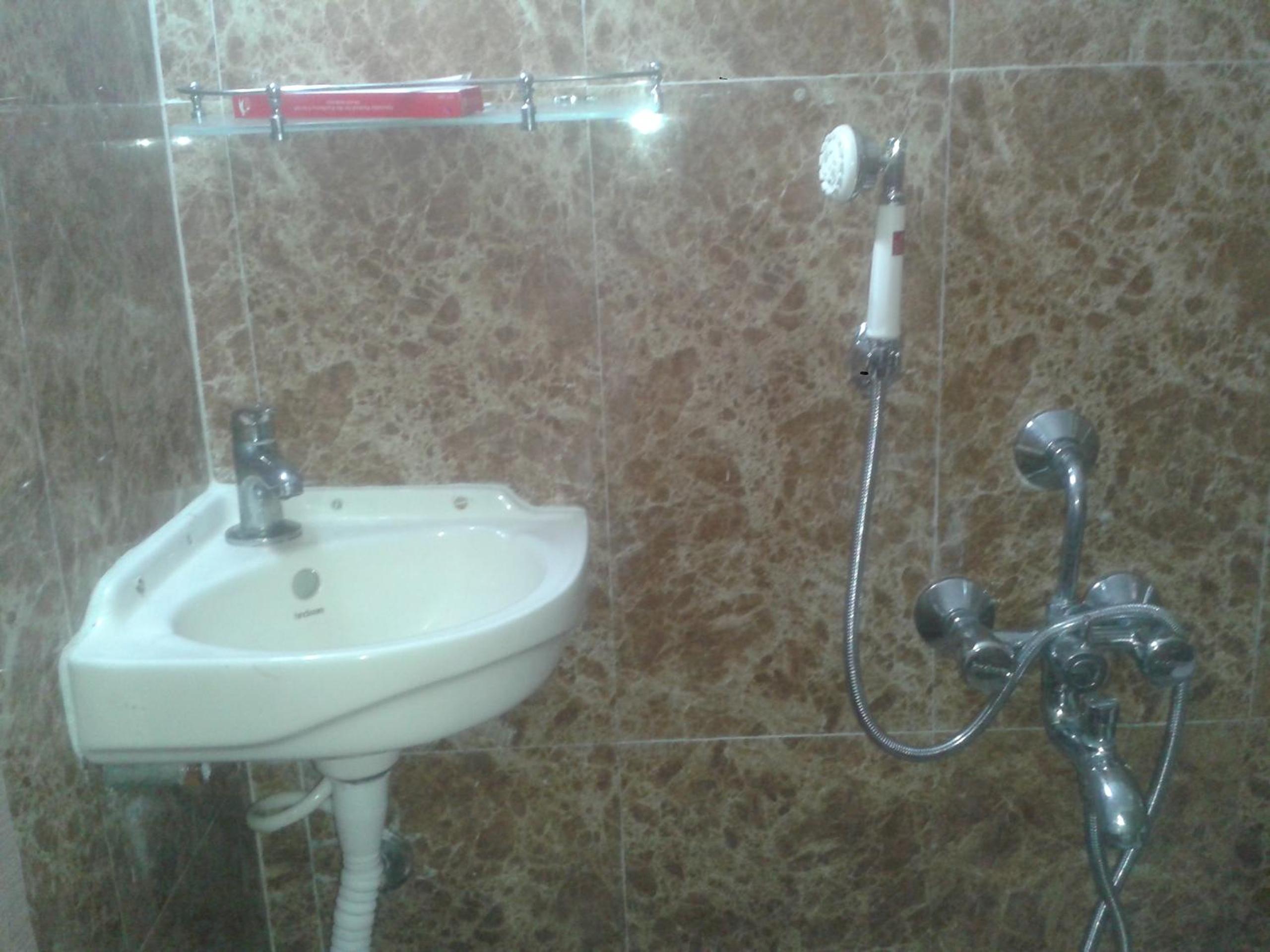 Deluxe Suite - Photo 5