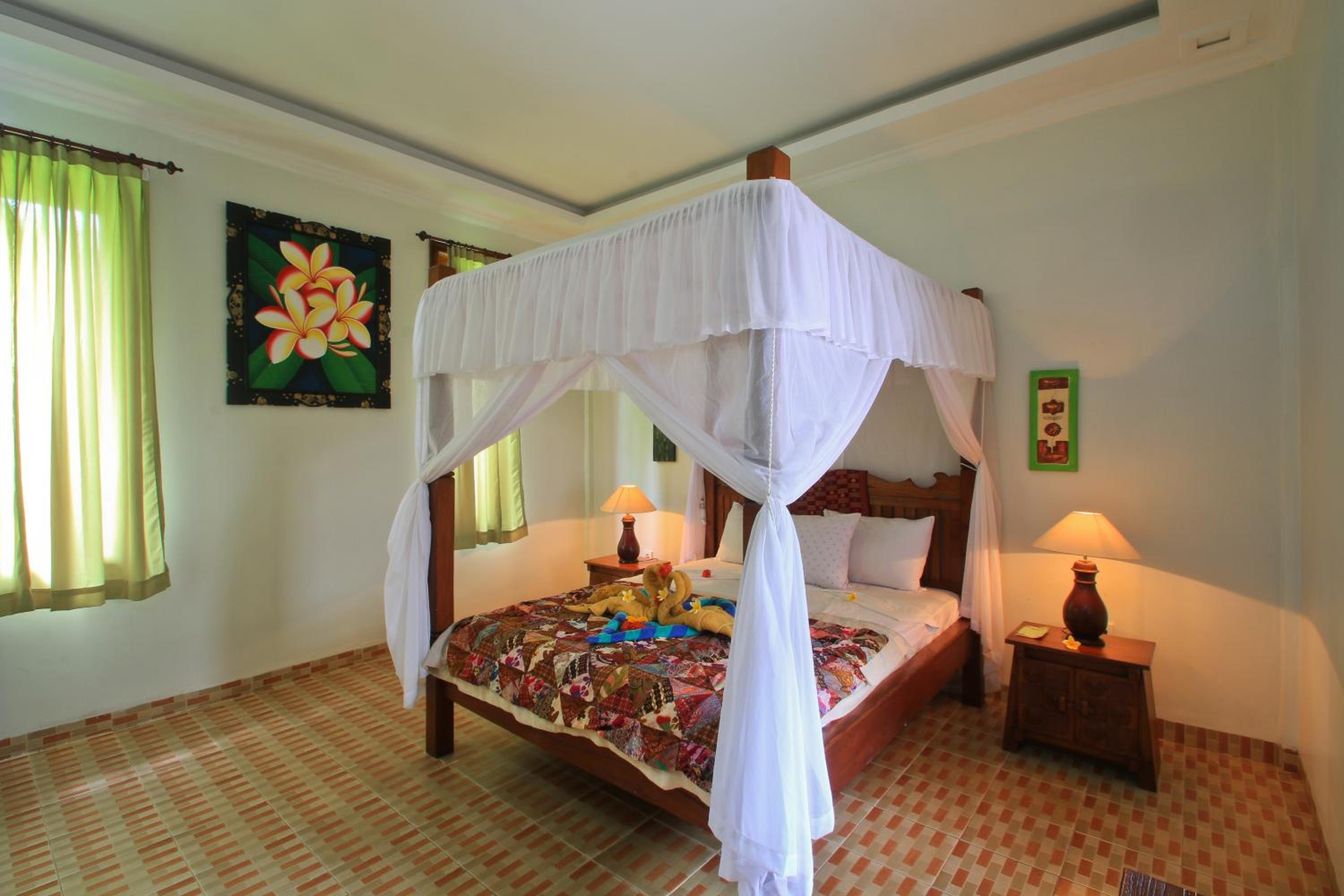One-Bedroom Bungalow - Photo 4