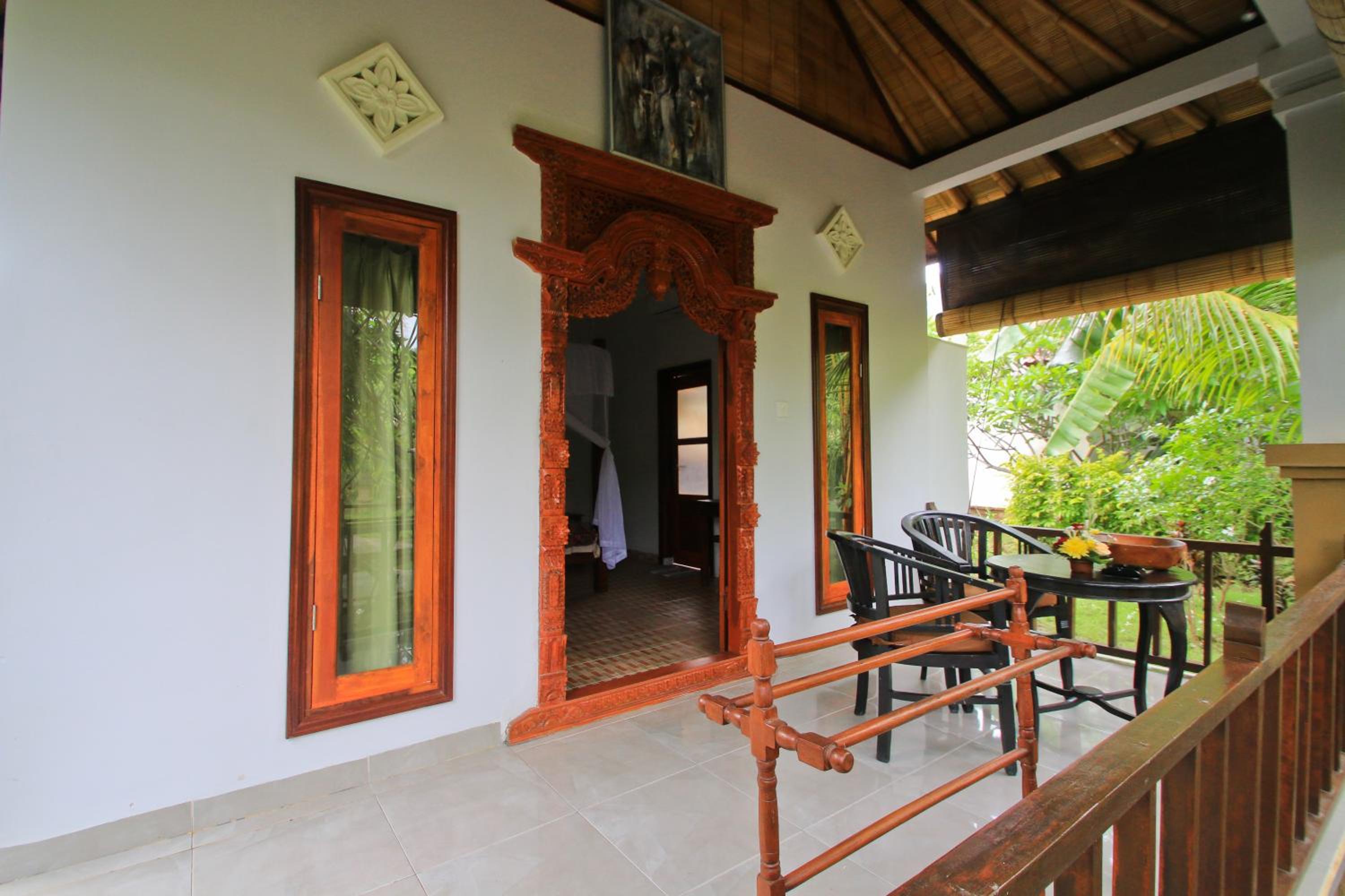 One-Bedroom Bungalow - Photo 7