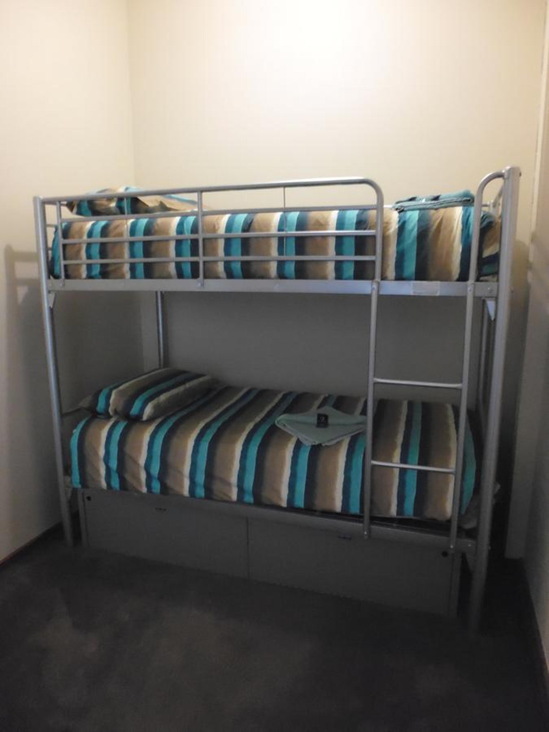 Bed in 6-Bed Dormitory Room photo 3