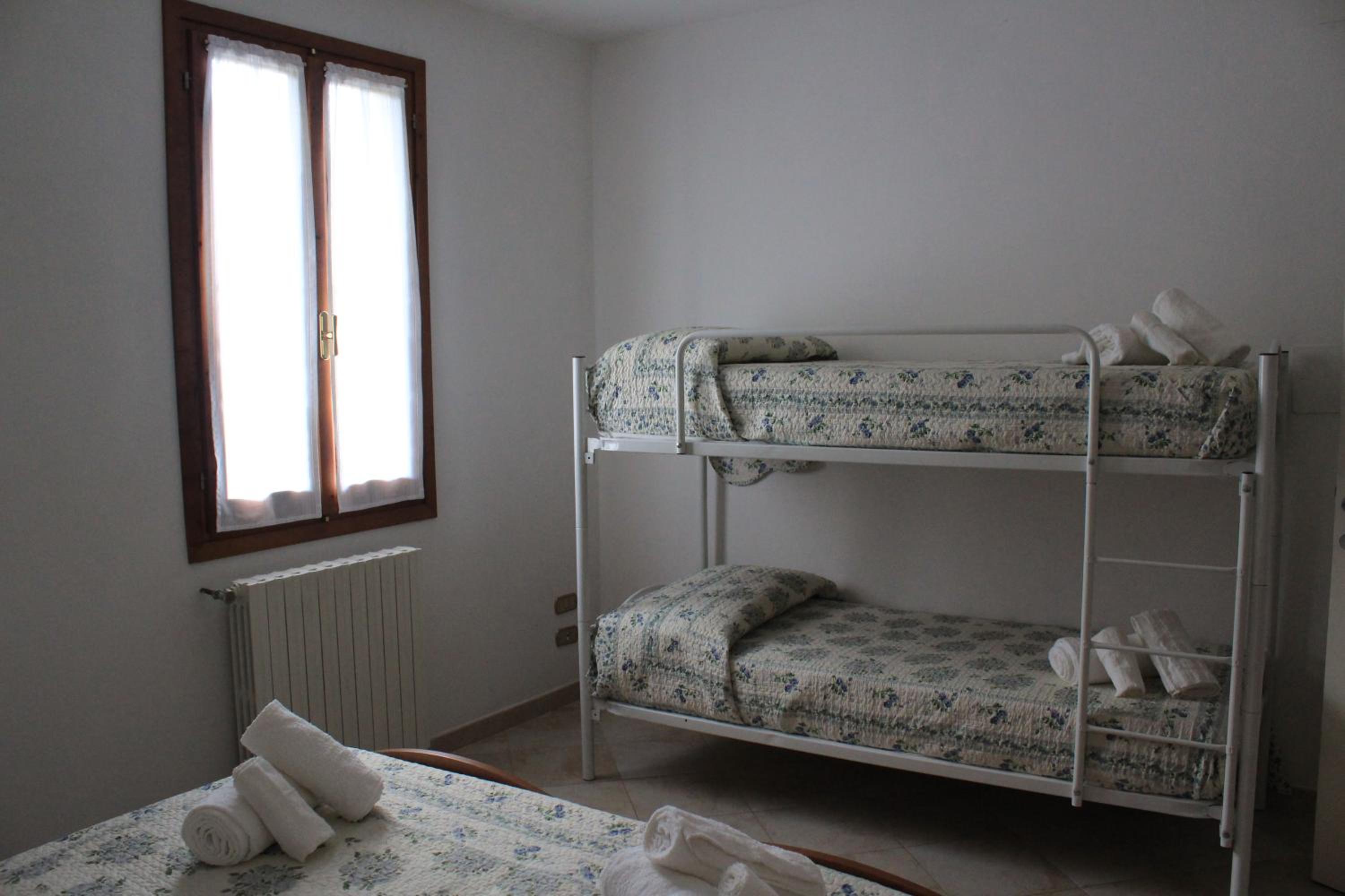 Apartment - Photo 11