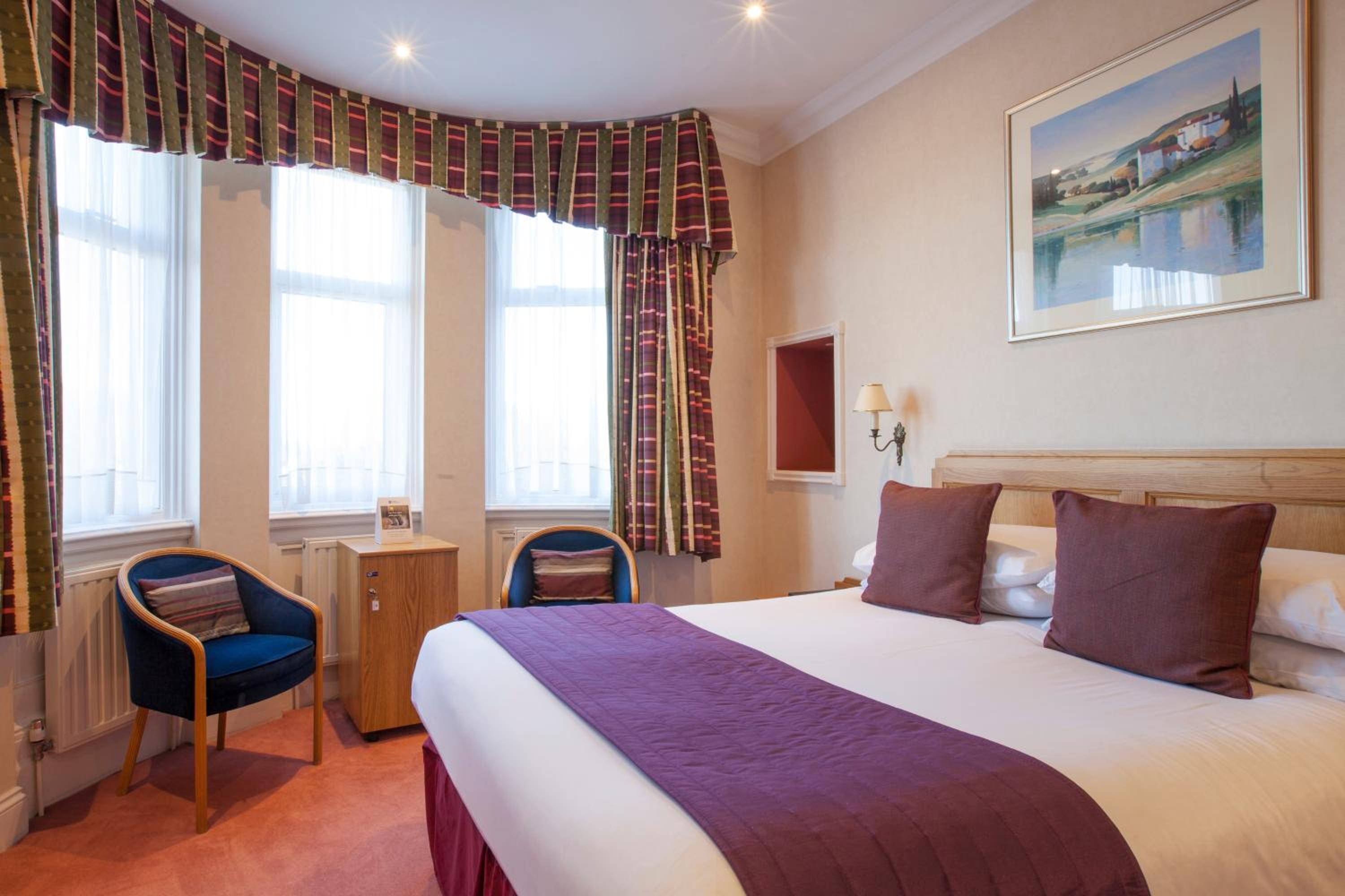 Standard Double Room - Photo 9