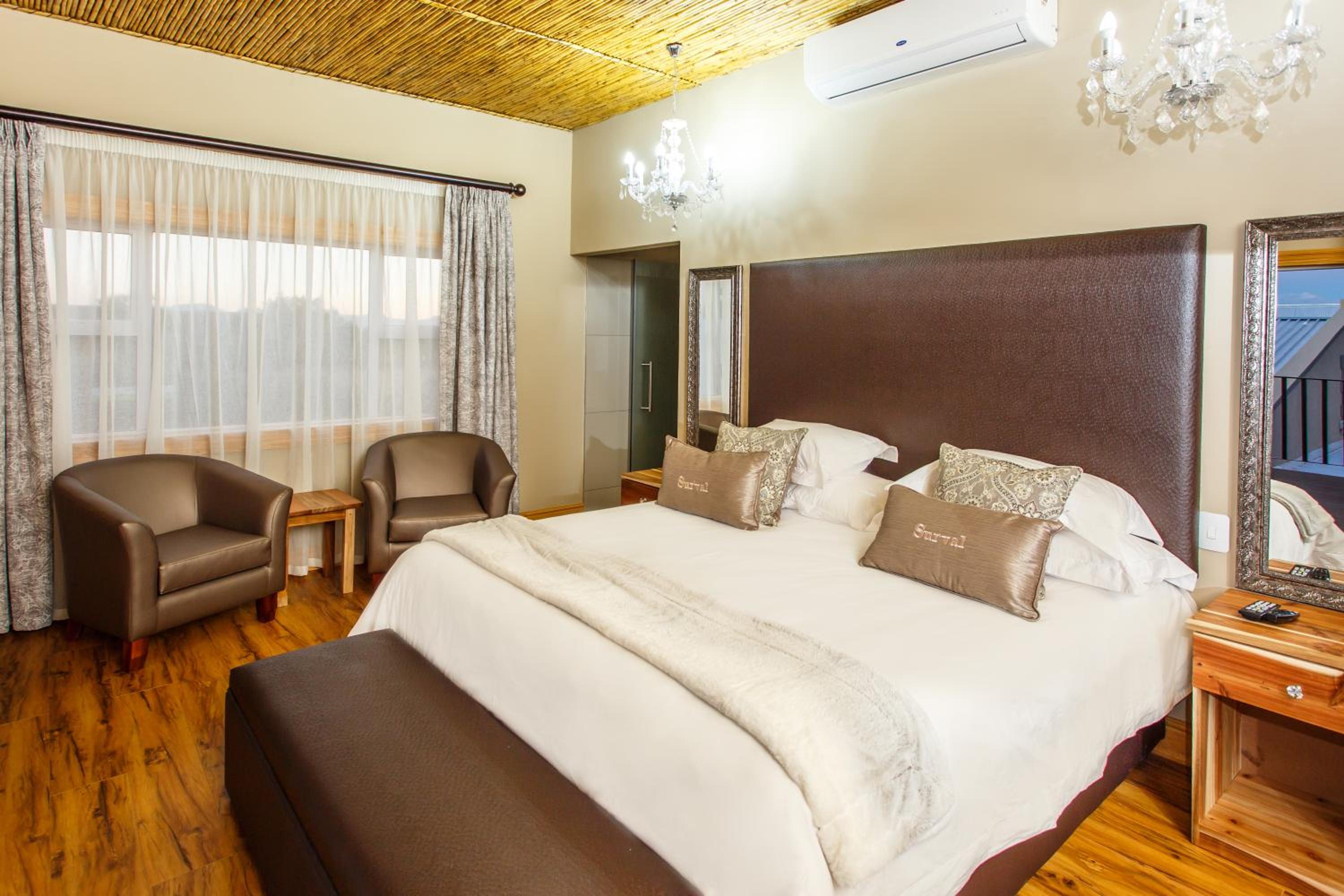 Luxury Double or Twin Room photo 3