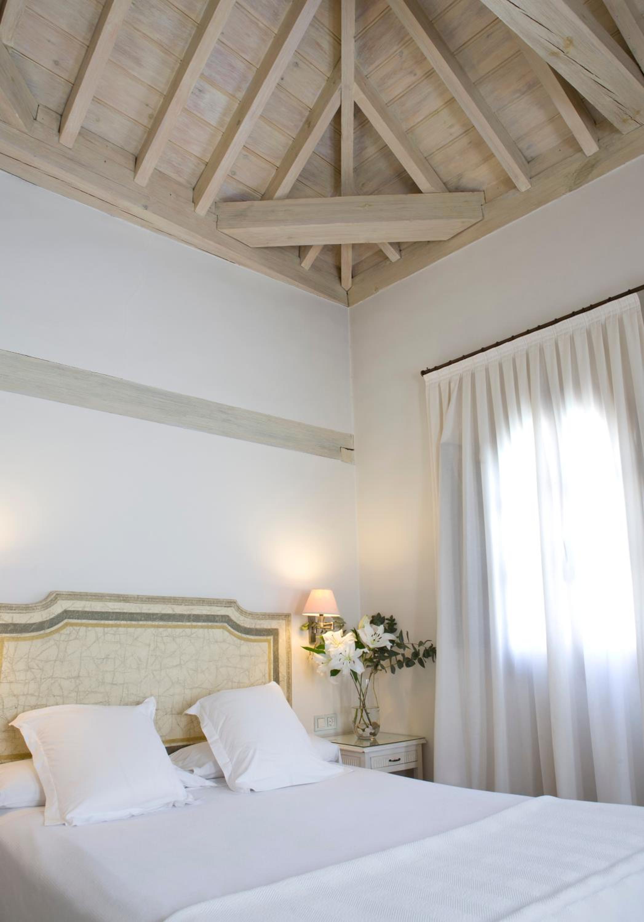 Superior Double or Twin Room - Photo 4