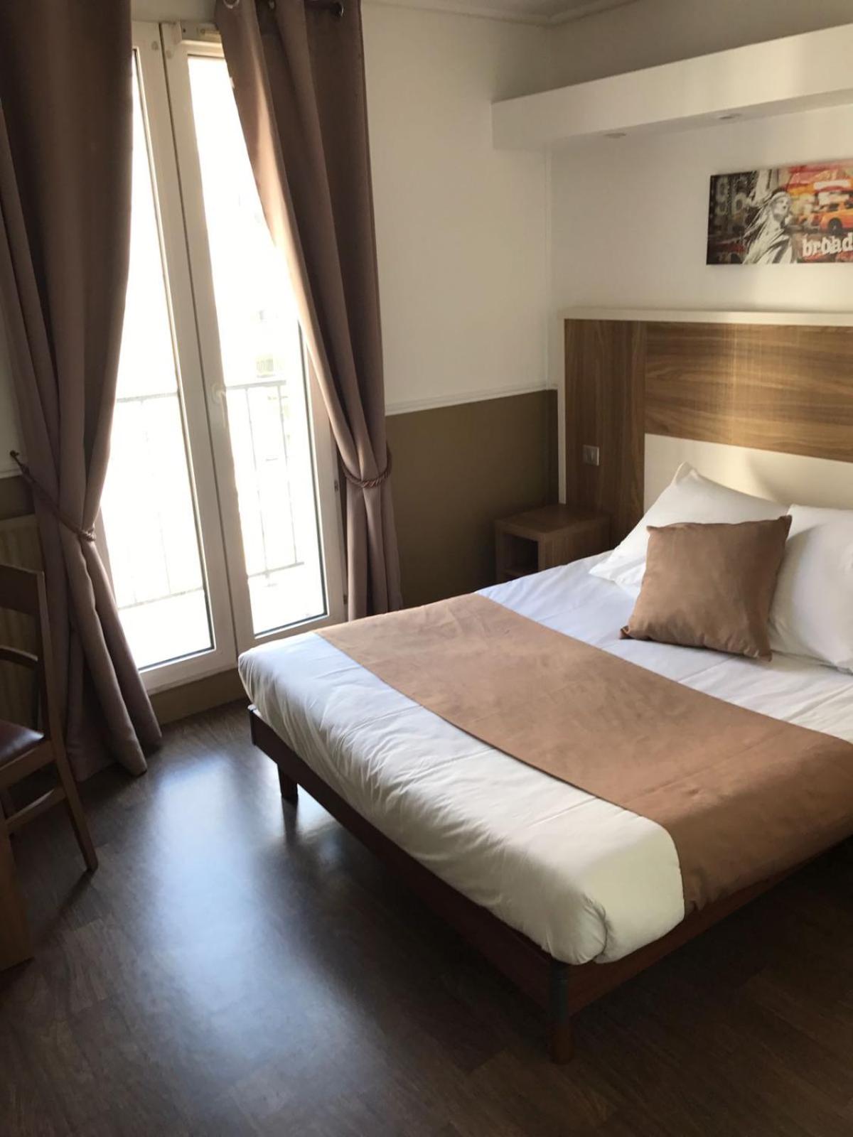 Superior Double Room with shower or bath photo 3