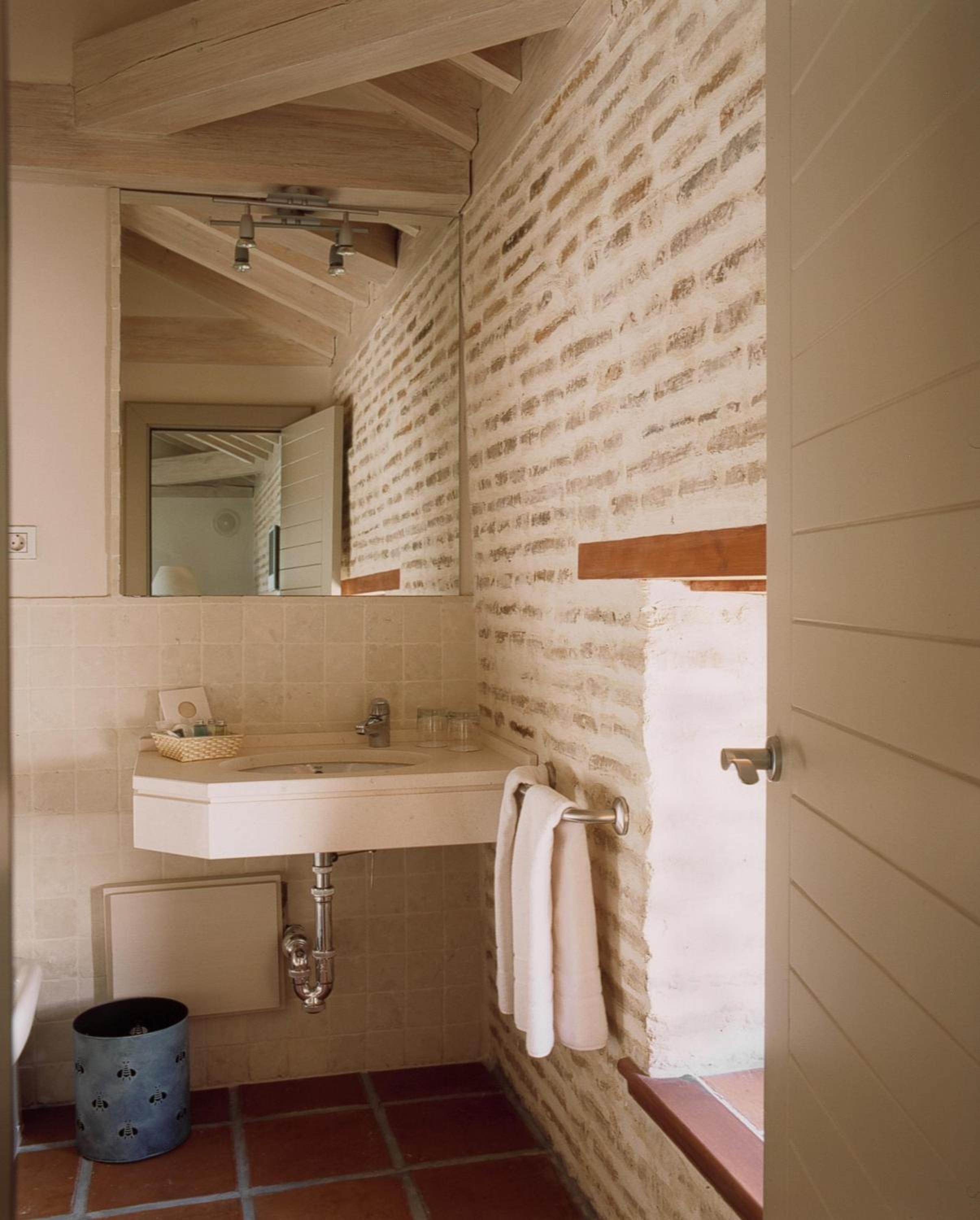Superior Double or Twin Room - Photo 24