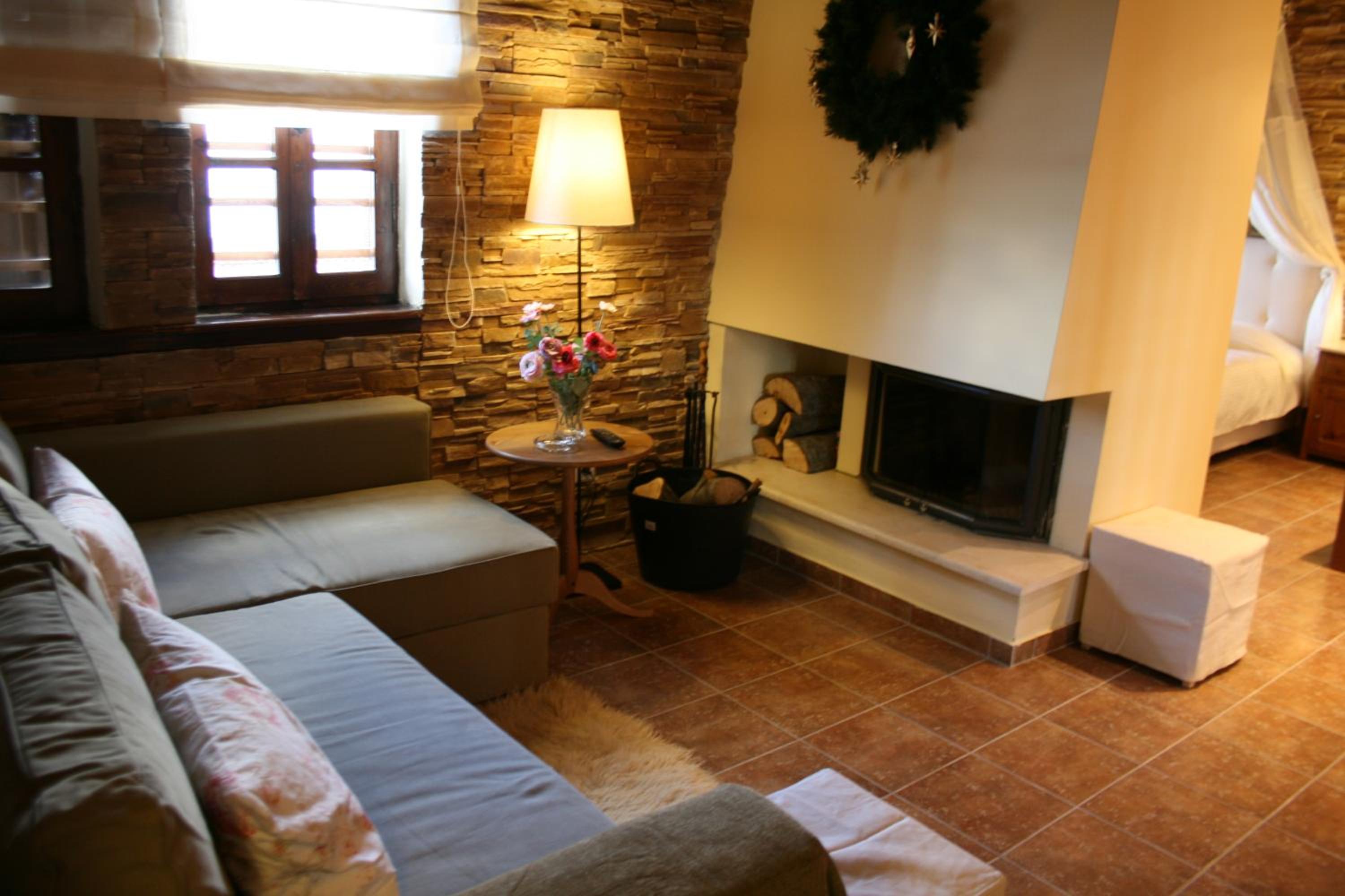 Superior Suite - Photo 6