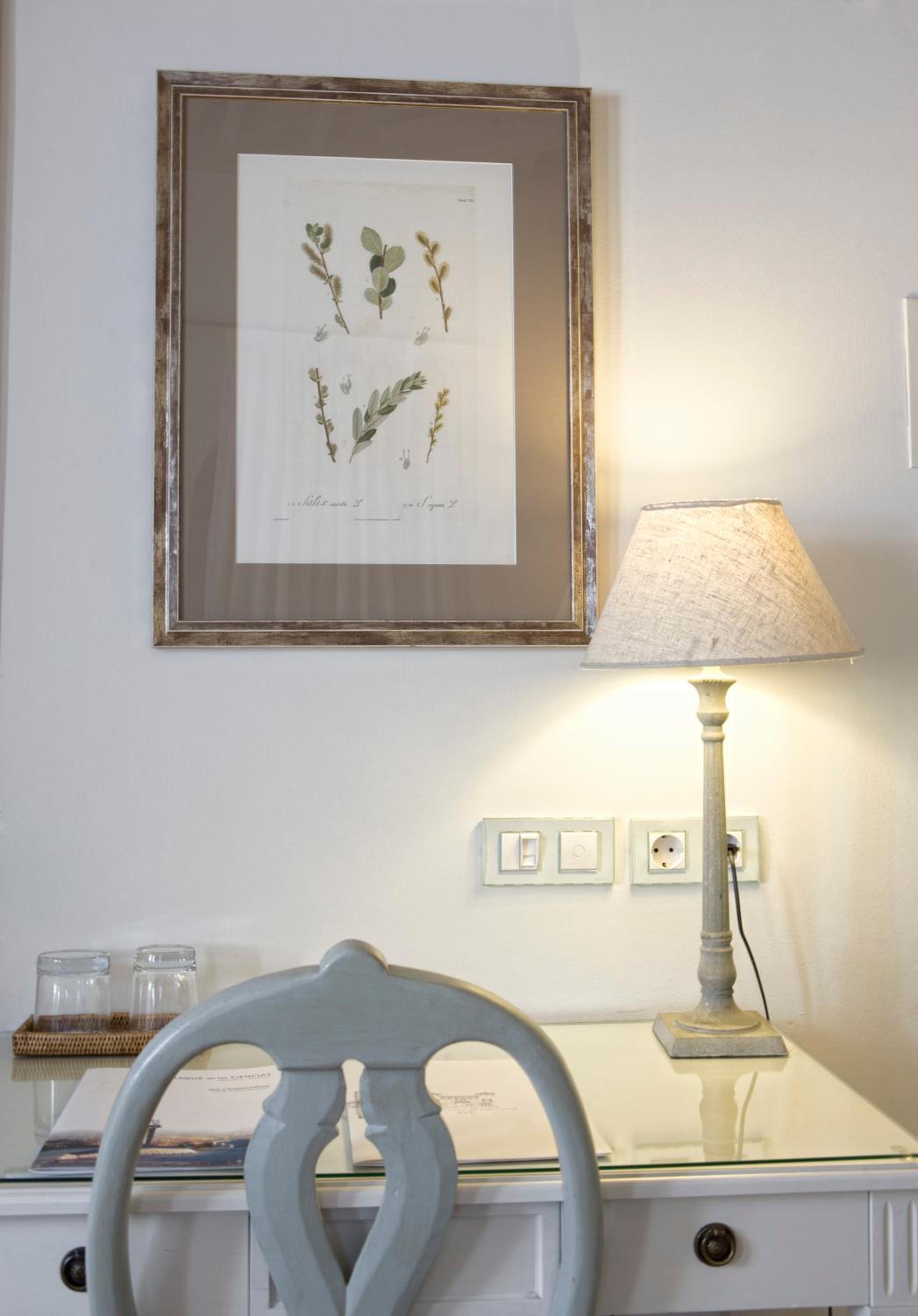 Standard Double or Twin Room - Photo 23