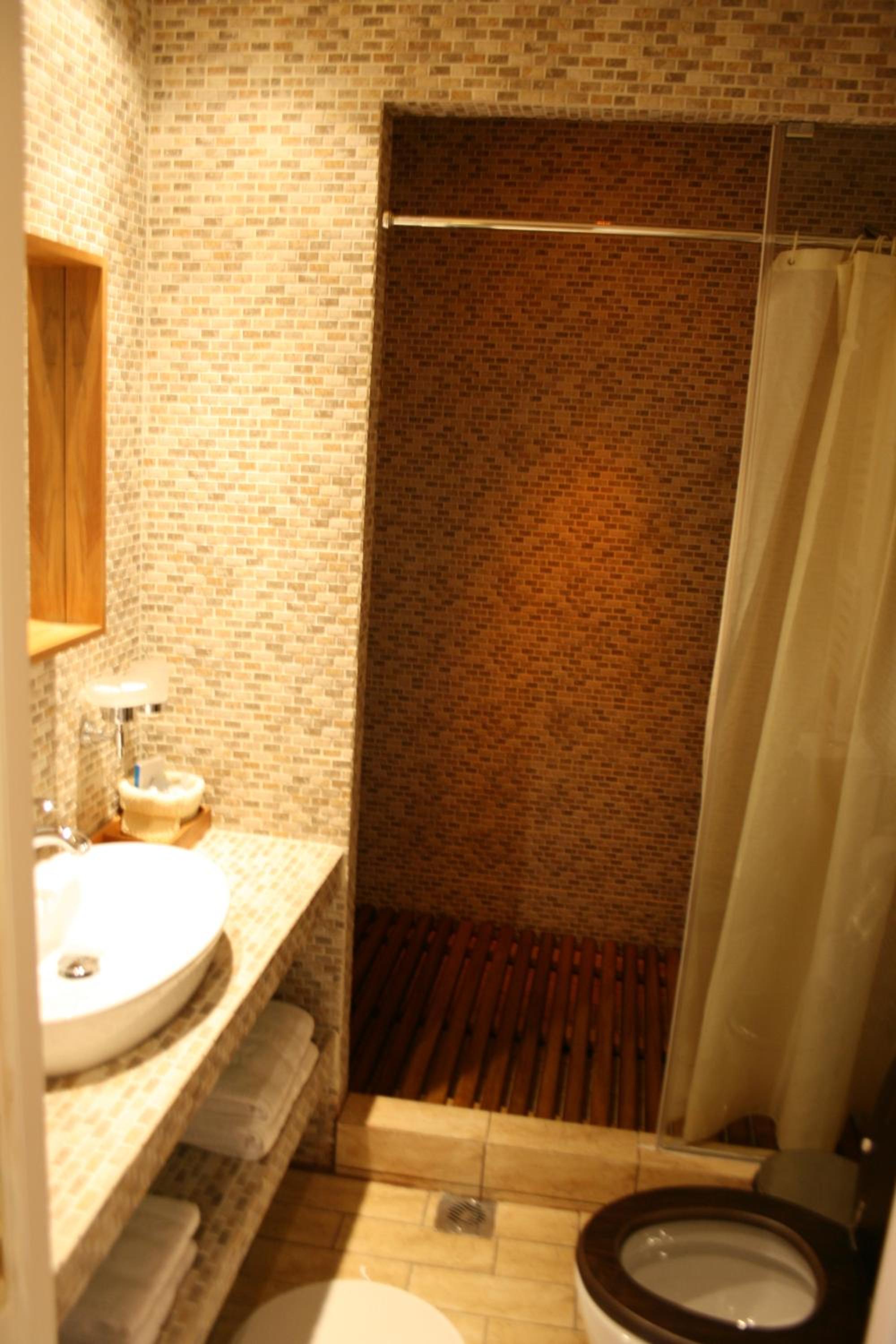 Superior Suite - Photo 3